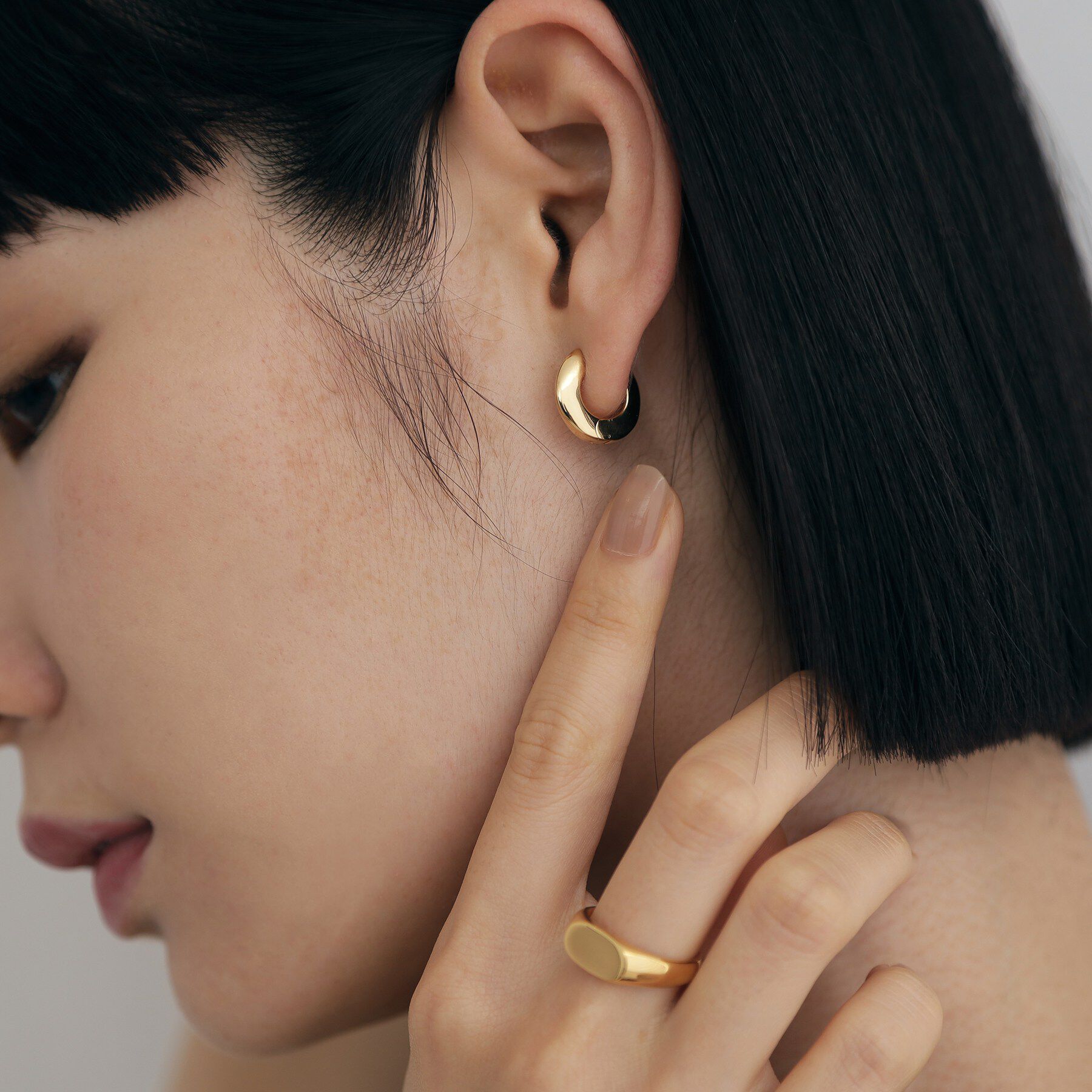 COCOSHNIK ONKITSCH「シルバー ハギーフープ フラットサークルピアスGP」|ピアス|