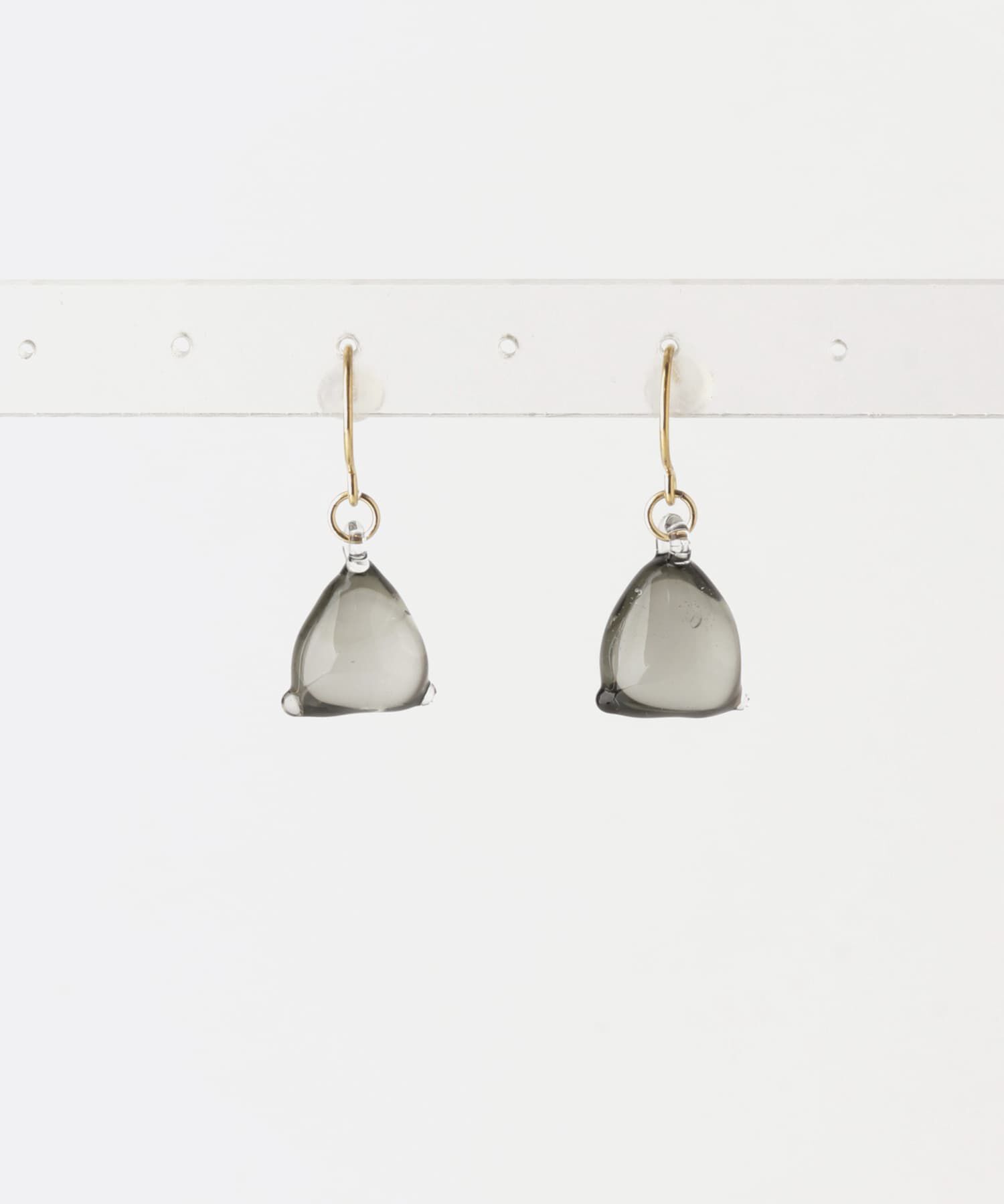 URBAN RESEARCH DOORS「『別注』HARIO Lampwork Factory&times;DOORS　テトラグレーピアス」|ピアス|