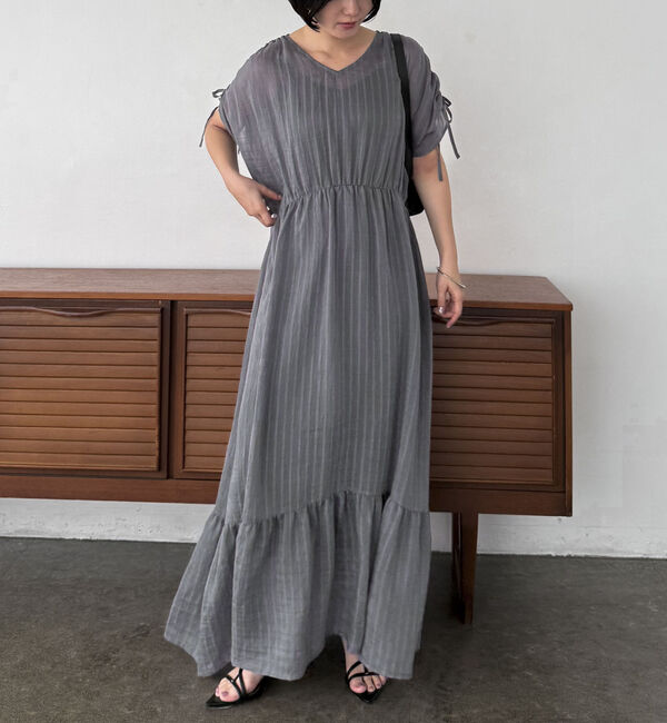Doux archives「シアーストライプ袖ドロストワンピース」|ワンピース|GRAY