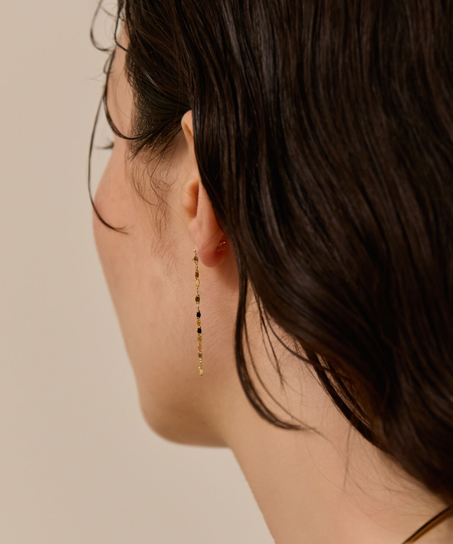 Phoebe「【金属アレルギー対応】グリッターエクレアロングピアス　ゴールド/ニッケルフリー」|ピアス|