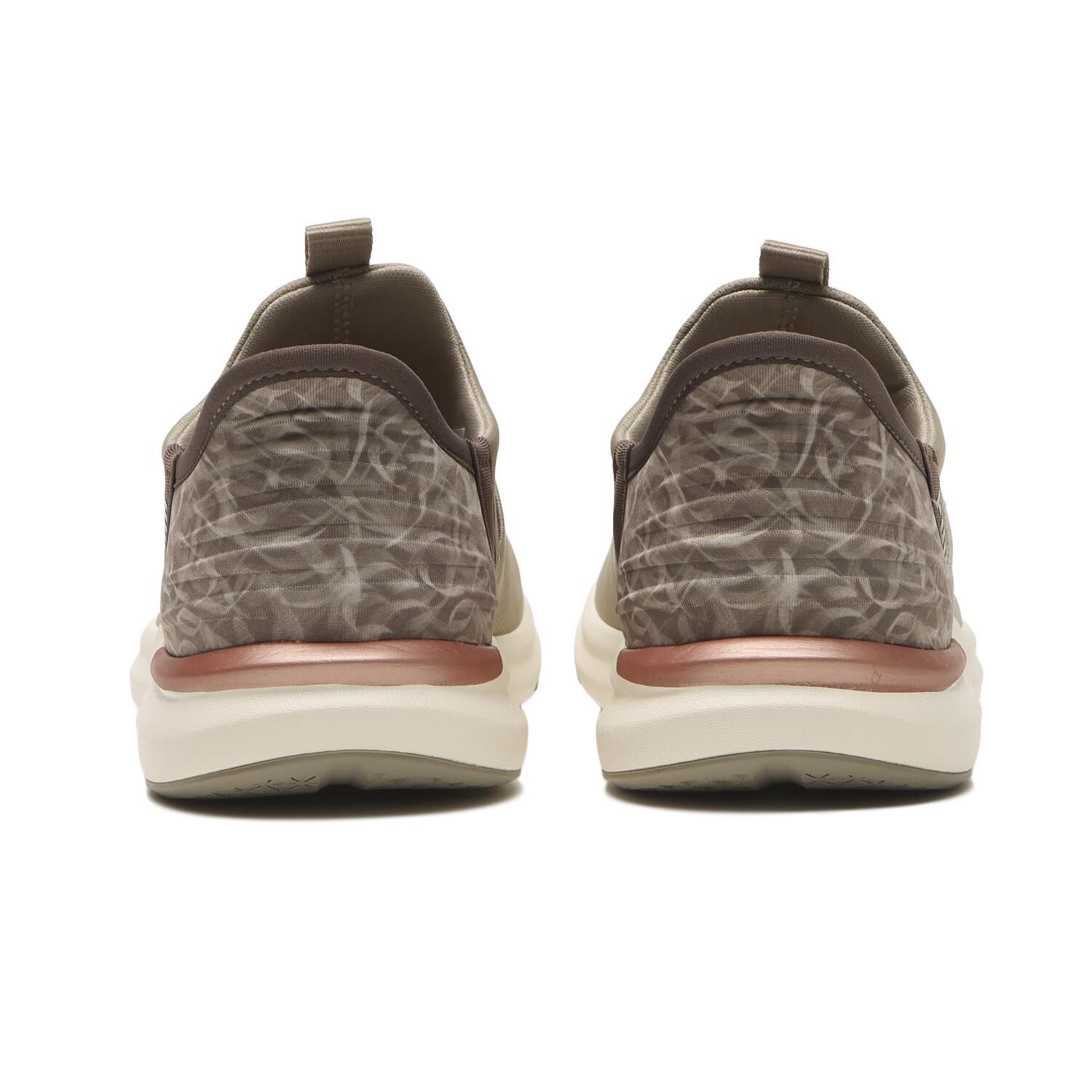 PUMA「【PUMA】W PROWL 3 EASE IN HGR 2」|スニーカー|