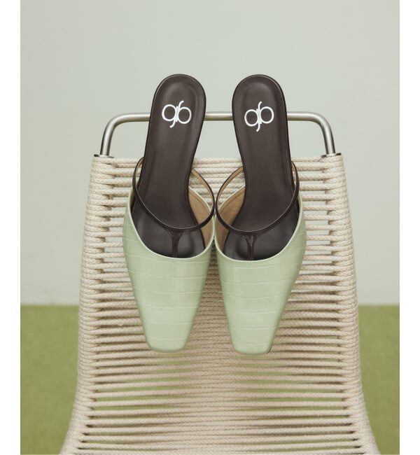GRISE「《WEB+一部店舗限定》BOBMARY&times;GRISE3.5cmTストラップミュール」|パンプス|