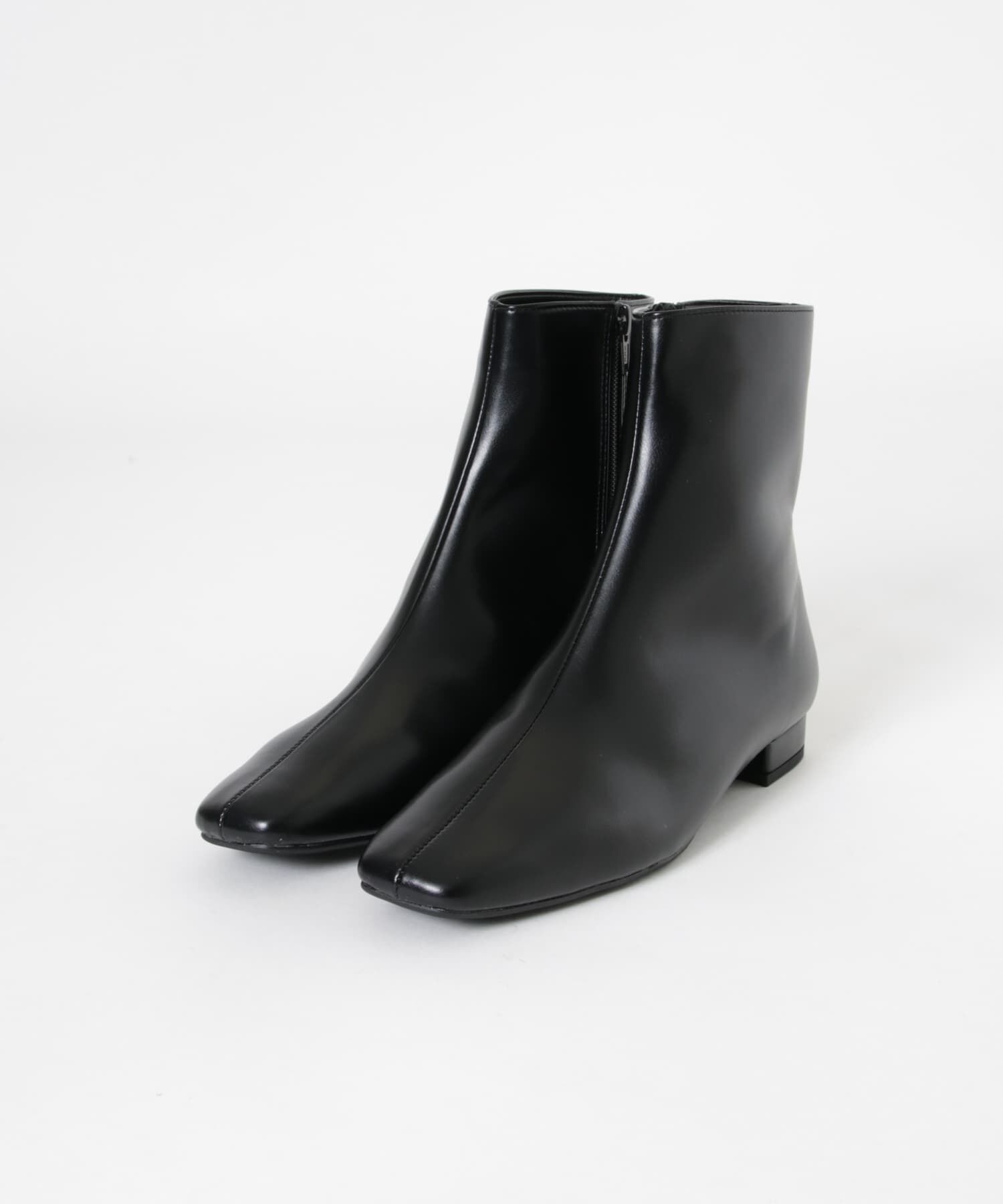 URBAN RESEARCH「『MADE IN JAPAN』スクエアトゥローヒールショートブーツ」|ショートブーツ|