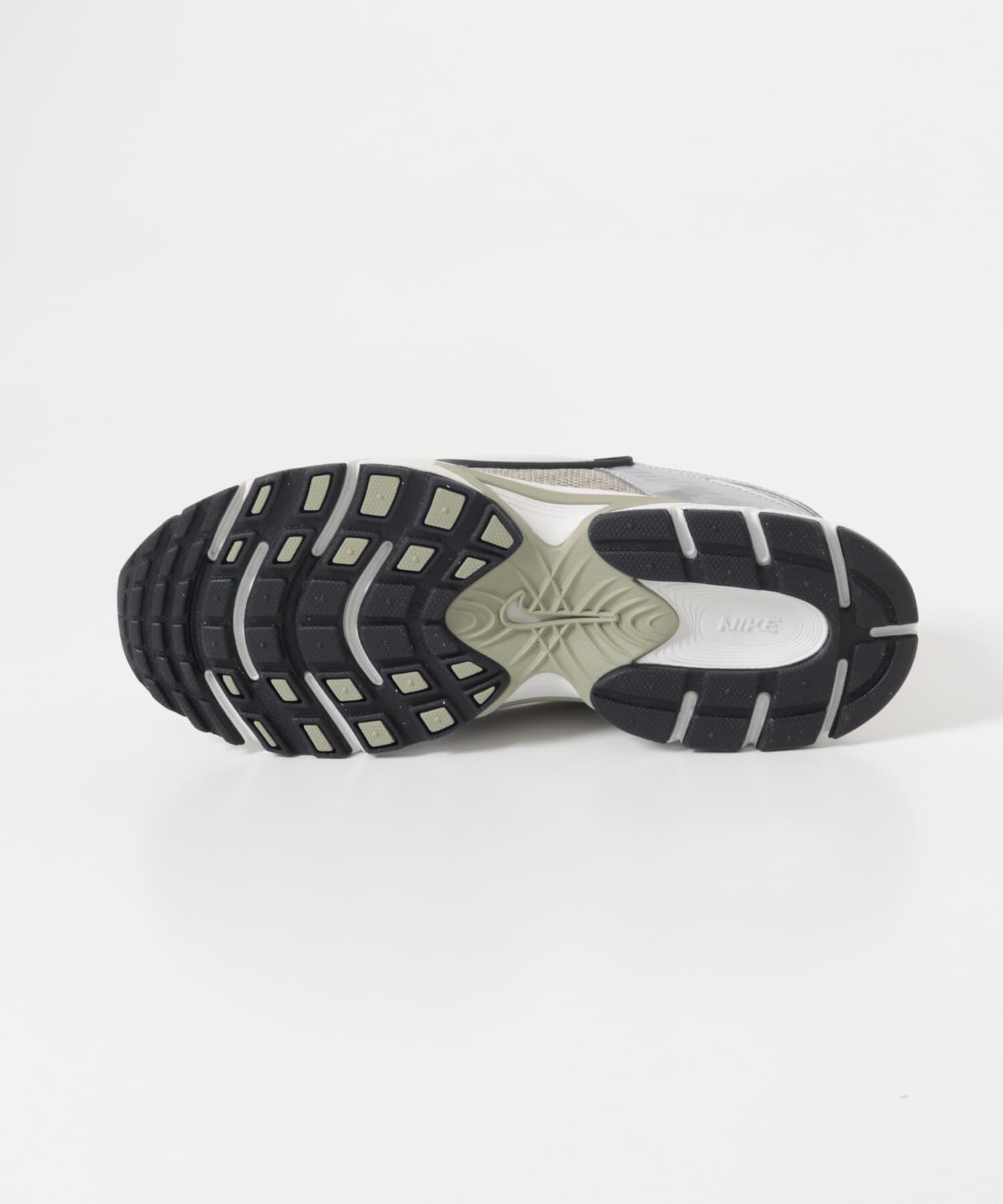 URBAN RESEARCH DOORS「NIKE　V5 RNR」|スニーカー|
