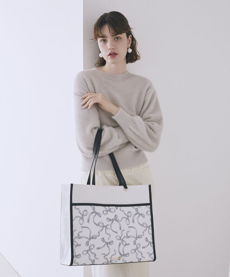 Maison de FLEUR「【A4対応】リボンプリントスクエアトートバッグ」|トートバッグ|