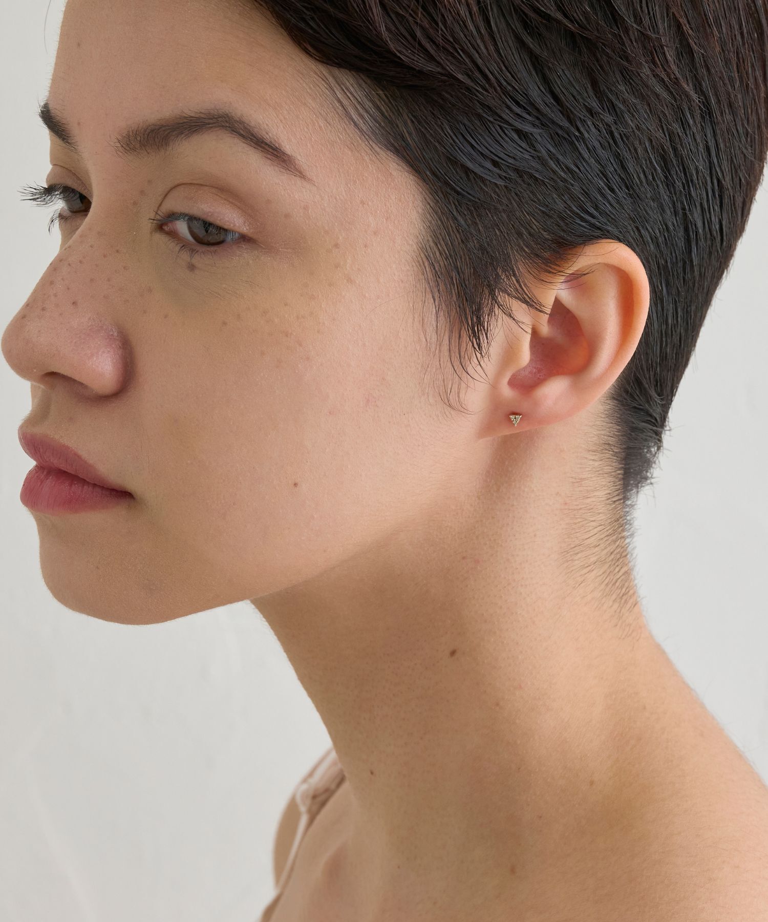 JUPITER「【K10】トライアングルダイヤモンドピアス」|ピアス|
