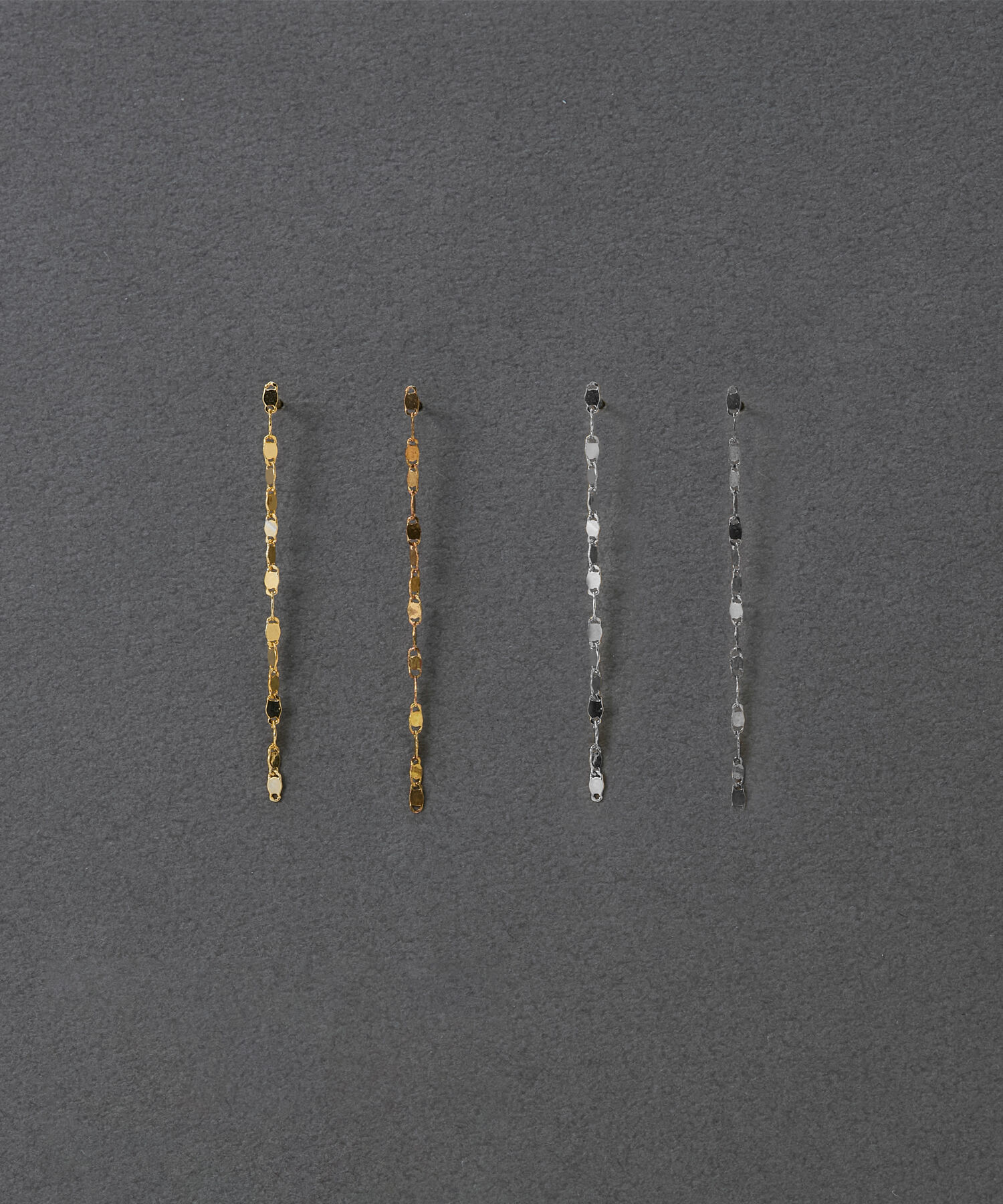 Phoebe「【金属アレルギー対応】グリッターエクレアロングピアス　シルバー/ニッケルフリー」|ピアス|