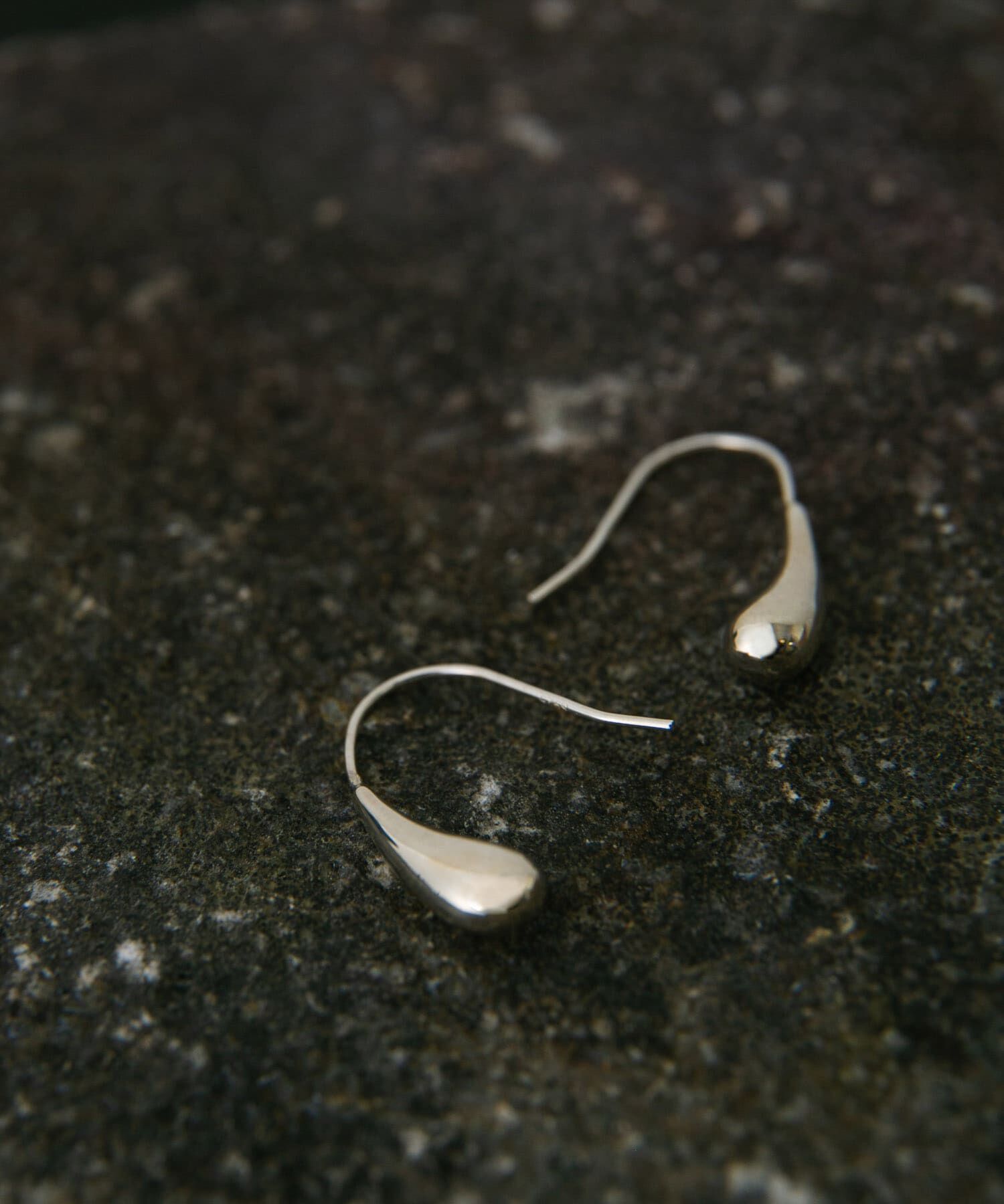 SMELLY「SMELLY so　drop hook pierce」|ピアス|