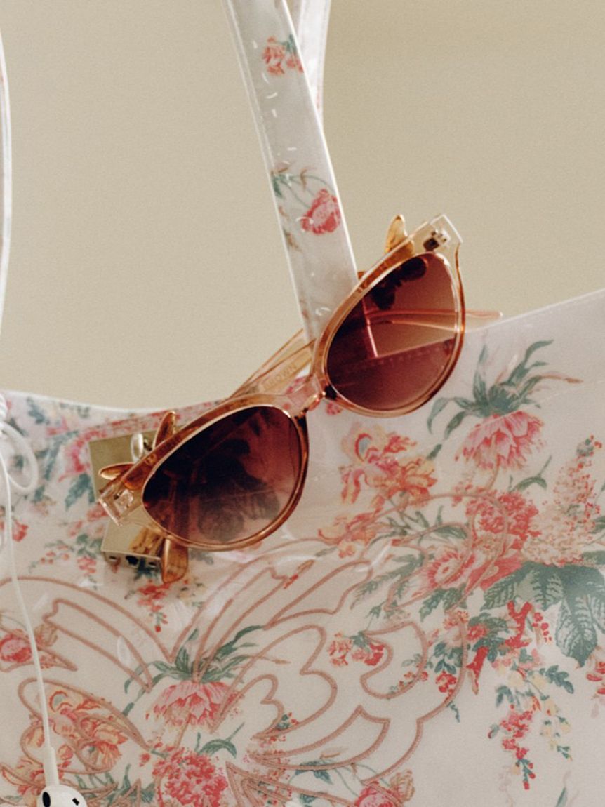 LILY BROWN「【LILY BROWN&times;ANNA SUI】バタフライモチーフ付きサングラス」|サングラス|PBEG