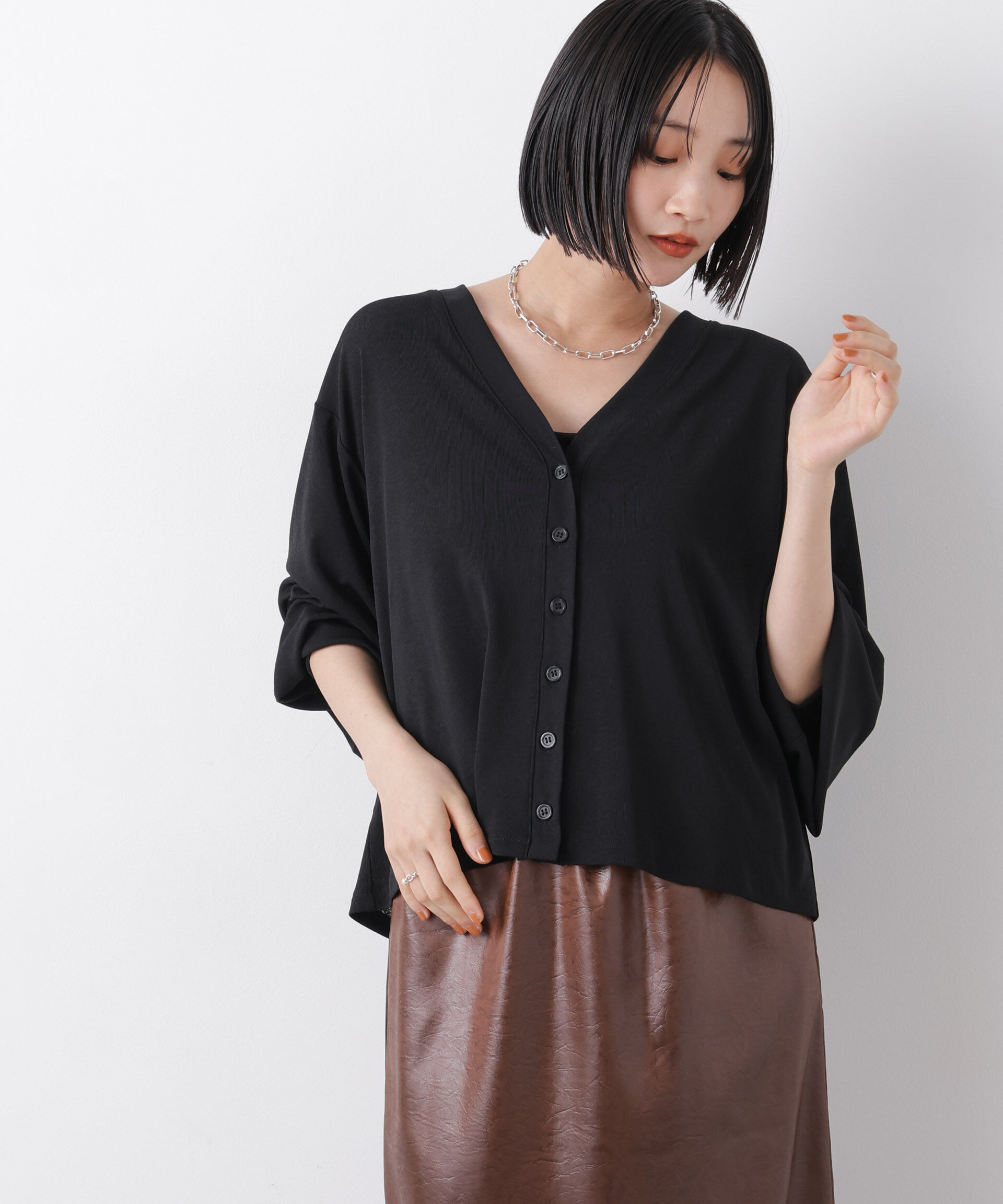 nano･universe「シアーカットVネックカーディガン」|Tシャツ・カットソー|