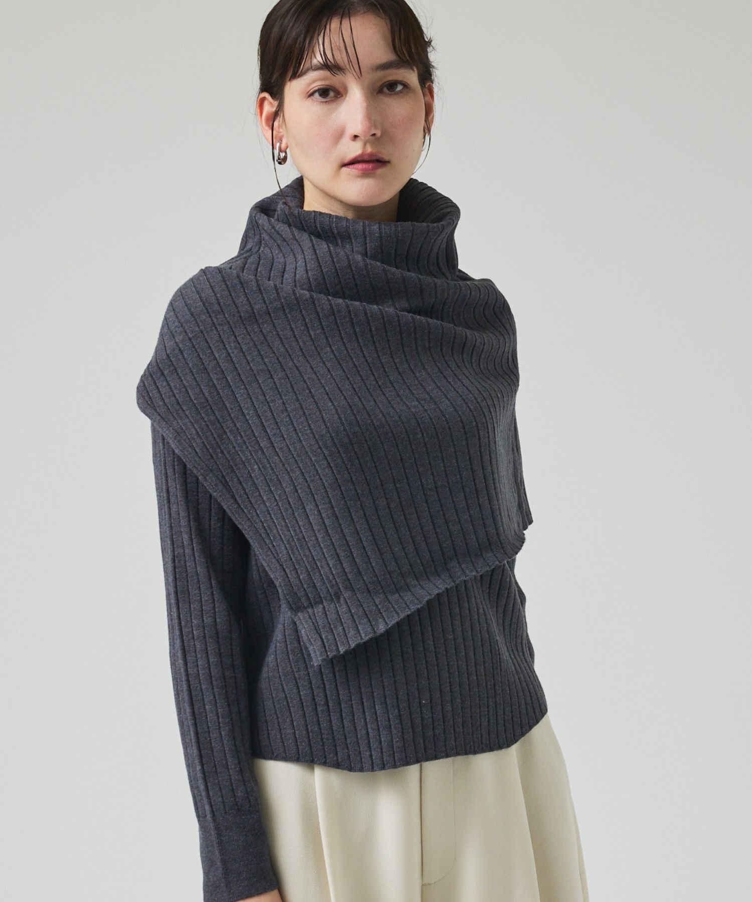 qualite「ご好評につき再入荷！【新色追加！25AW】アシメスヌードリブニット/スヌード取り」|ニット・セーター|チャコールグレー