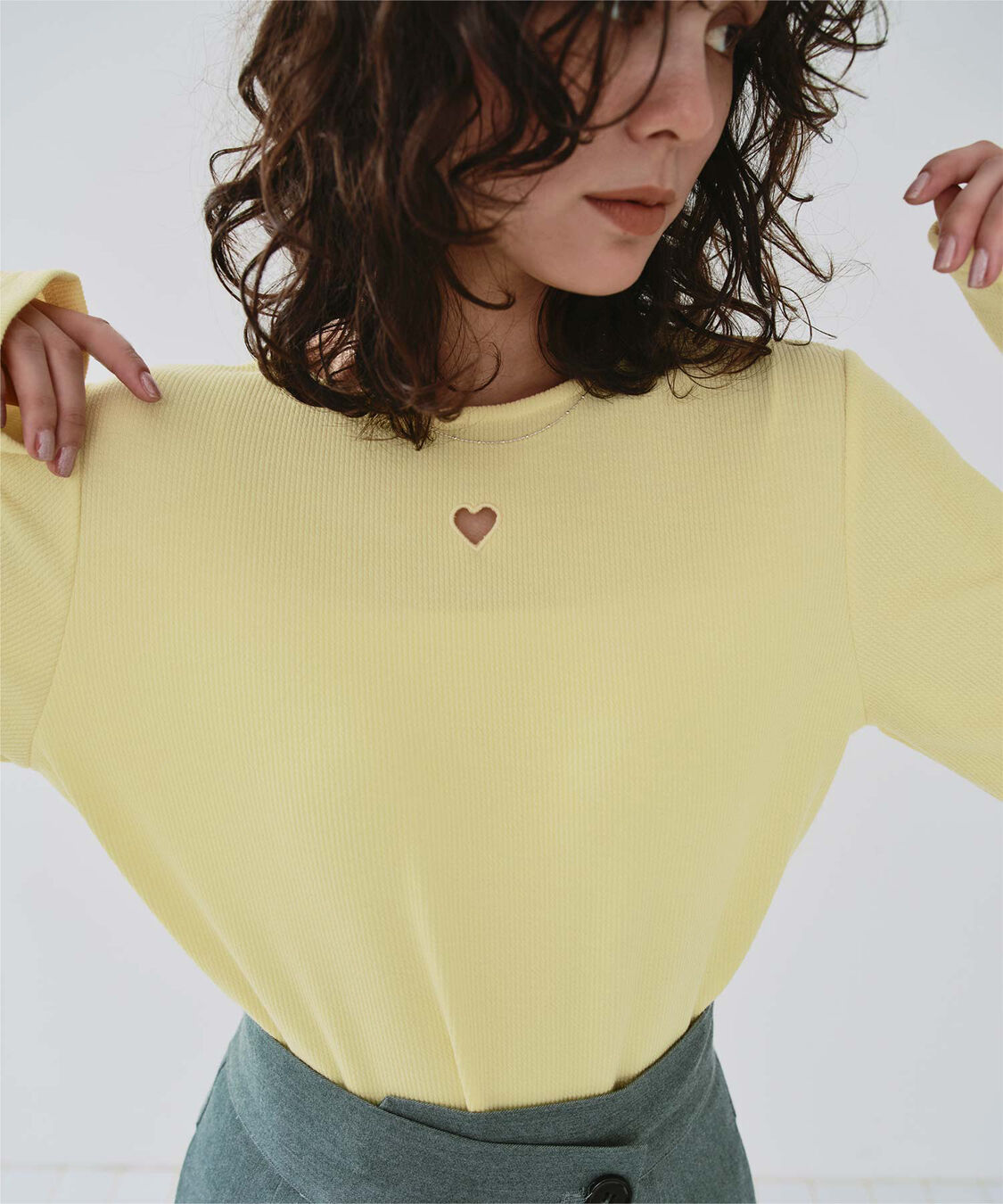 titivate「ハートカット刺繍前後2wayカットソー」|Tシャツ・カットソー|イエロー