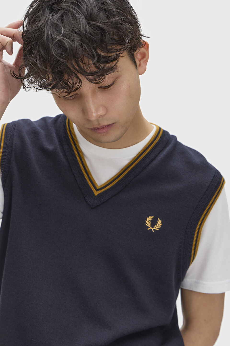 FRED PERRY 「TIPPED V-NECK TANK／ティップVネックタンク」|ベスト・ジレ|