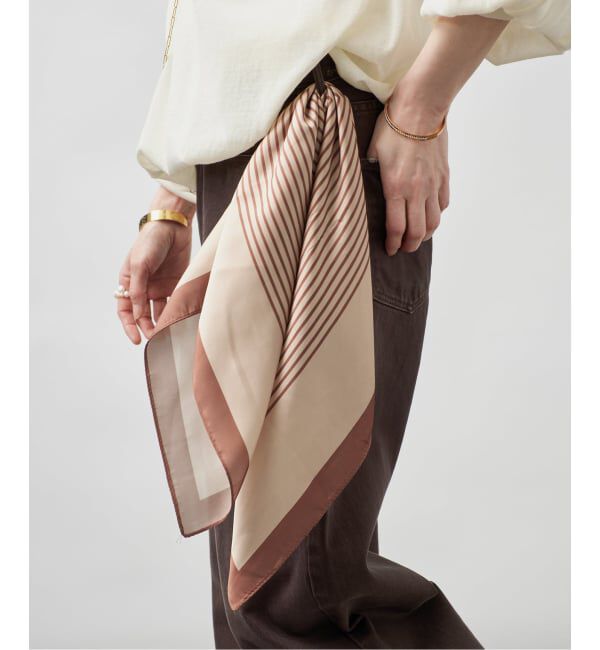 VERMEIL par iena「SUI AVA/スイ アバ Classic Patterned スカーフ 60x60cm」|バンダナ・スカーフ|ブラウン