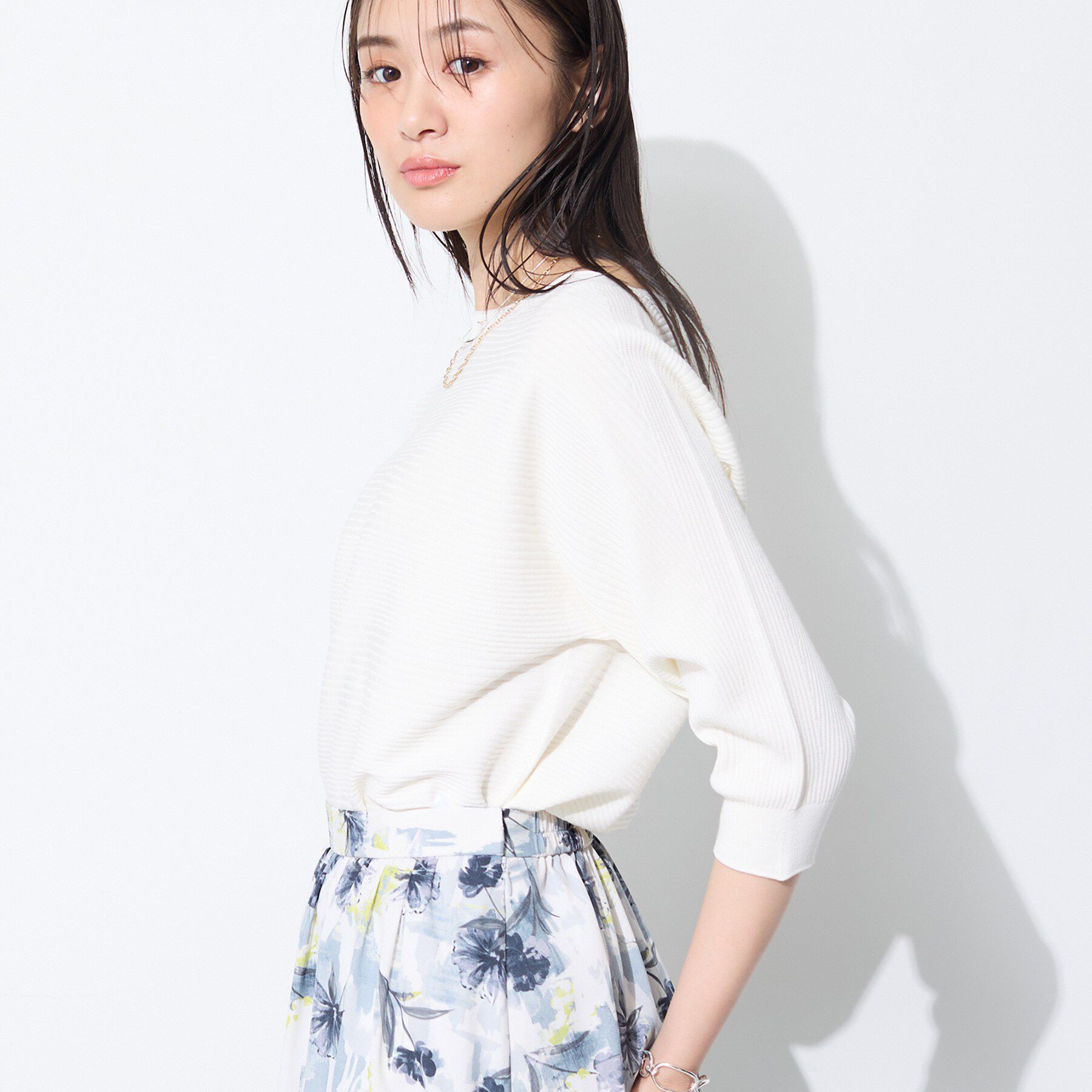 INDIVI「【体型カバー／洗える】ゆったり無縫製ニット」|ニット・セーター|