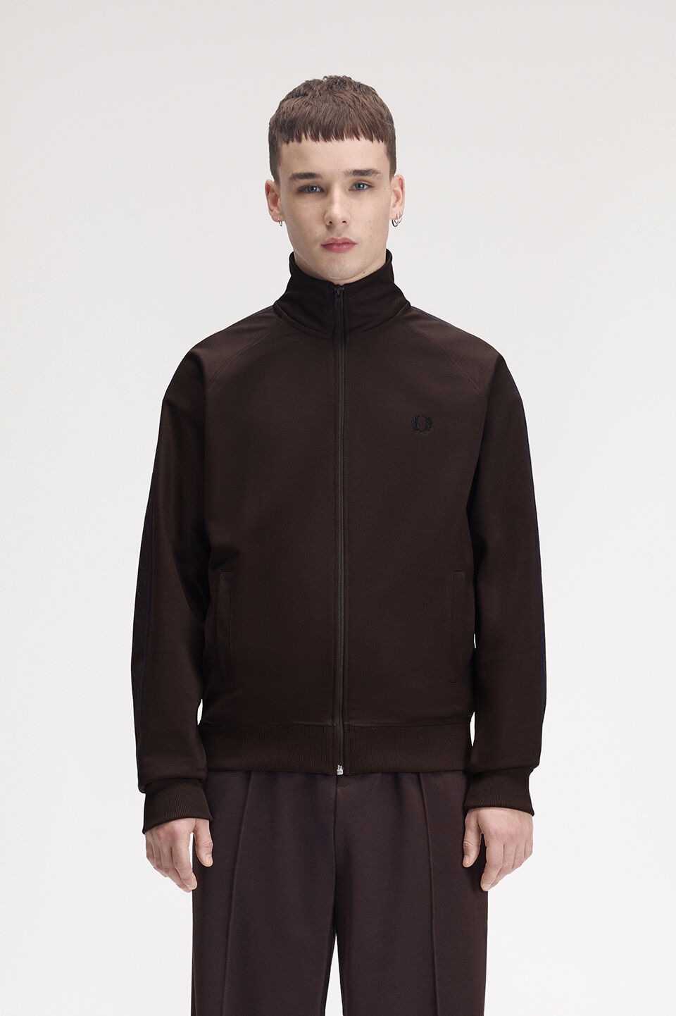 FRED PERRY 「Contrast Tape Track Jacket／フレッドペリー コントラストテープトラックジャケット」|ブルゾン・スタジャン|