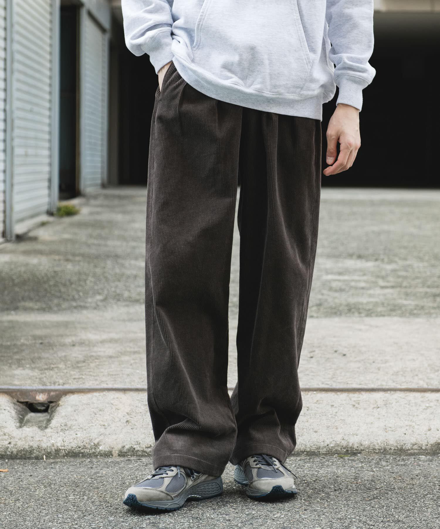 URBAN RESEARCH DOORS「2タック太畝コーデュロイパンツ」|その他|
