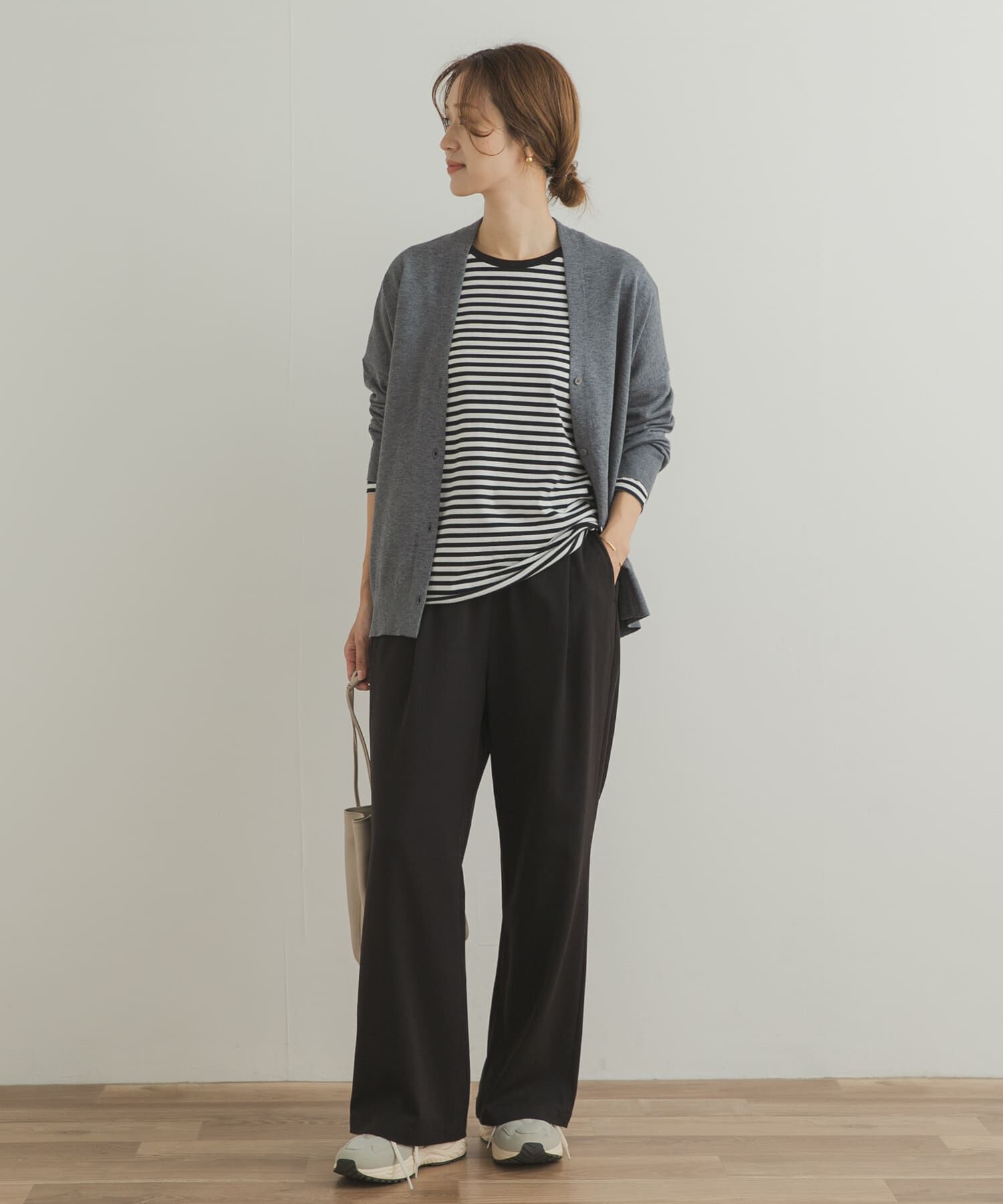 URBAN RESEARCH DOORS「Vネックソフトニットカーディガン」|ニット・セーター|
