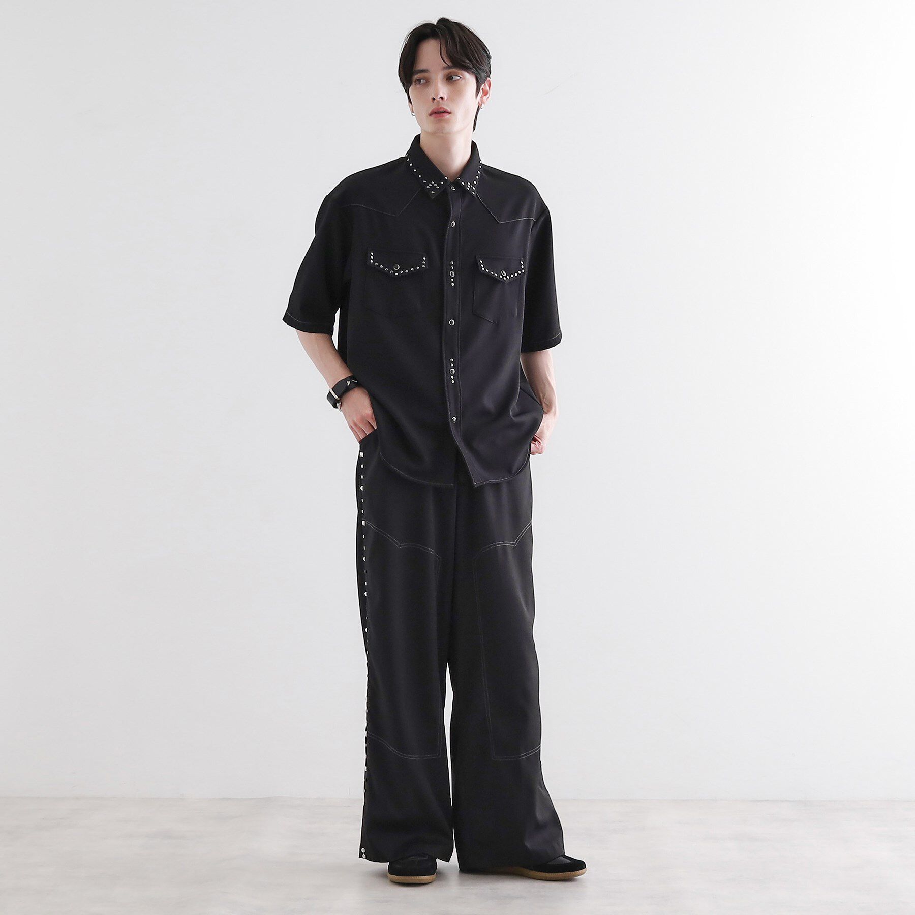 tk.TAKEO KIKUCHI「スタッズスラックス」|その他|