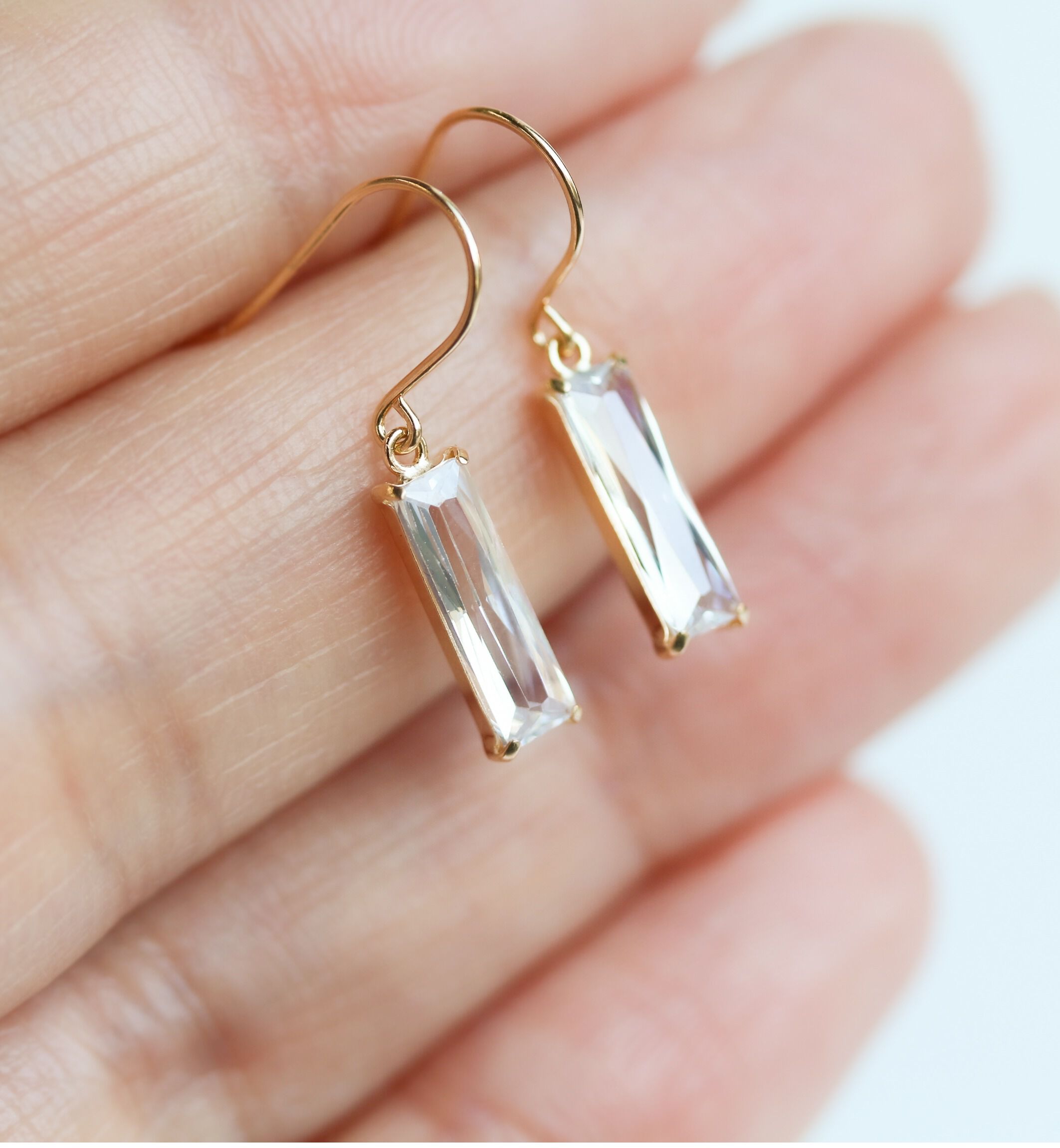  「キュービックジルコニア フック ピアス | K18」|ピアス|