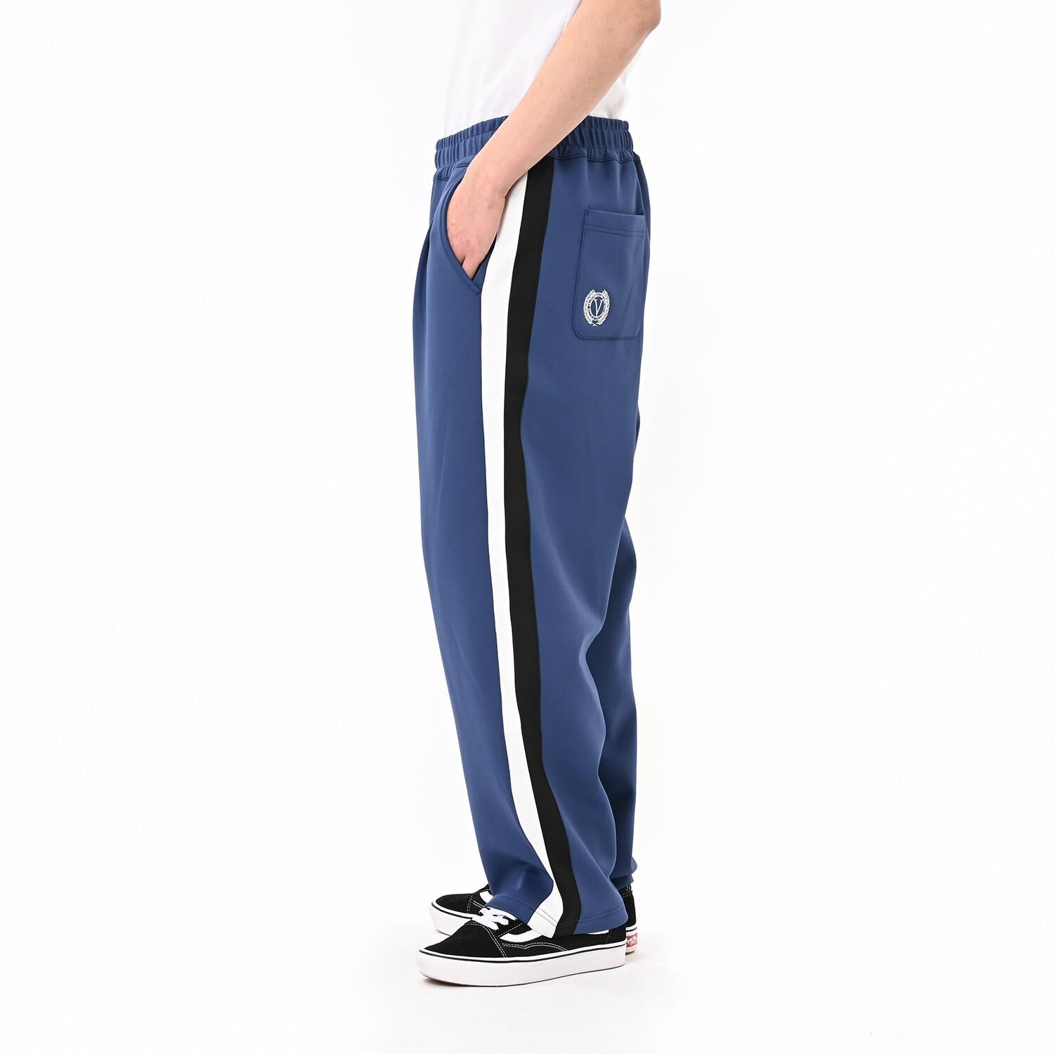 VANS「【VANSｱﾊﾟﾚﾙ(WJ)】M Bi-color Side Tape Track PNT」|チノ|