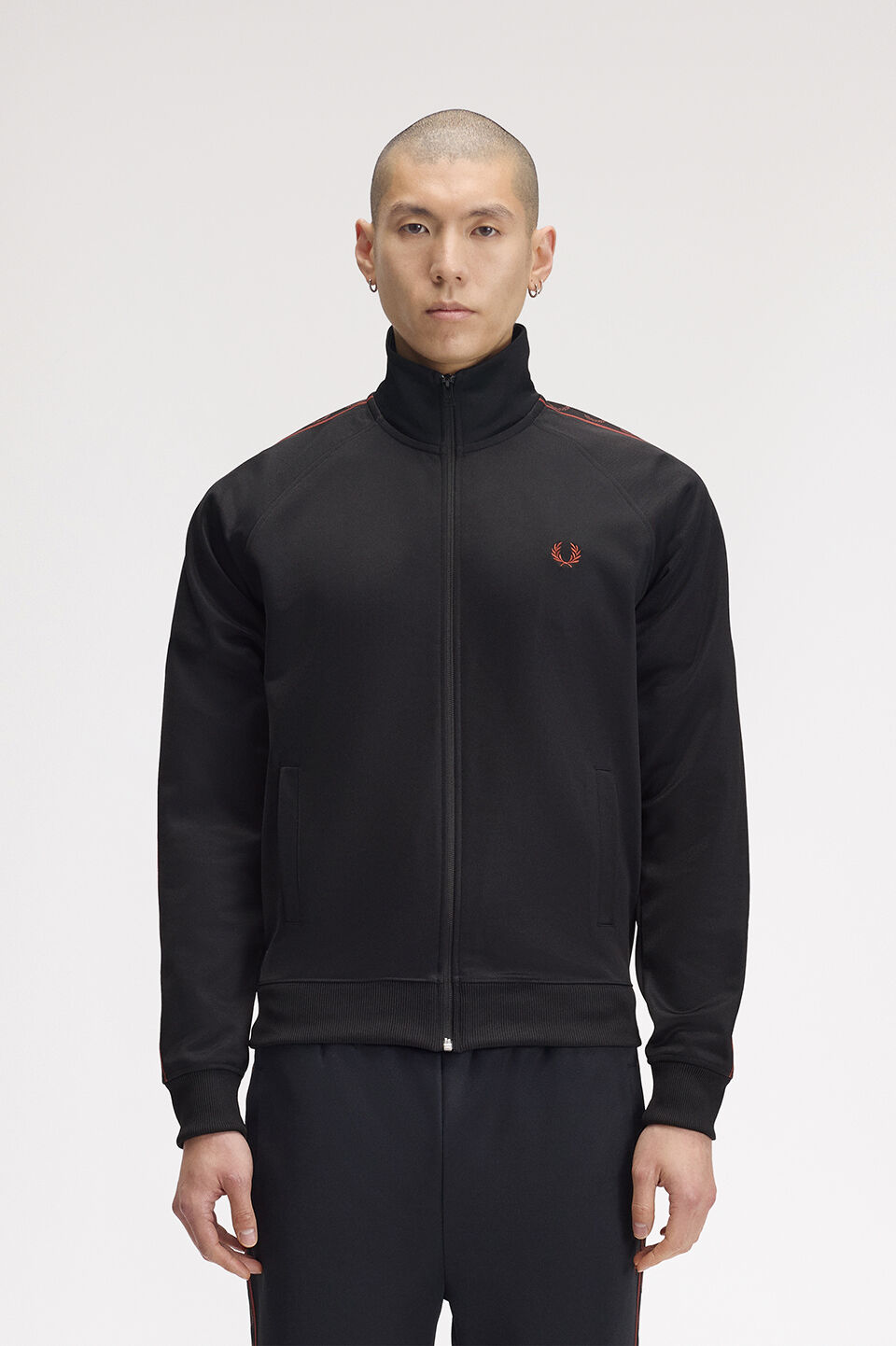 FRED PERRY 「Contrast Tape Track Jacket／フレッドペリー コントラストテープトラックジャケット」|ブルゾン・スタジャン|