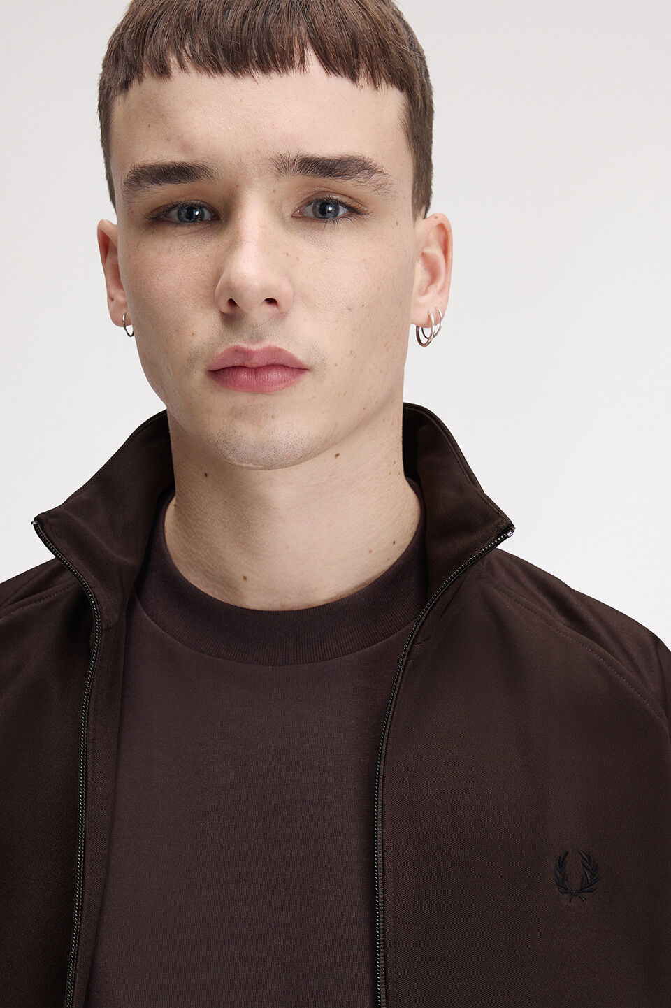 FRED PERRY 「Contrast Tape Track Jacket／フレッドペリー コントラストテープトラックジャケット」|ブルゾン・スタジャン|