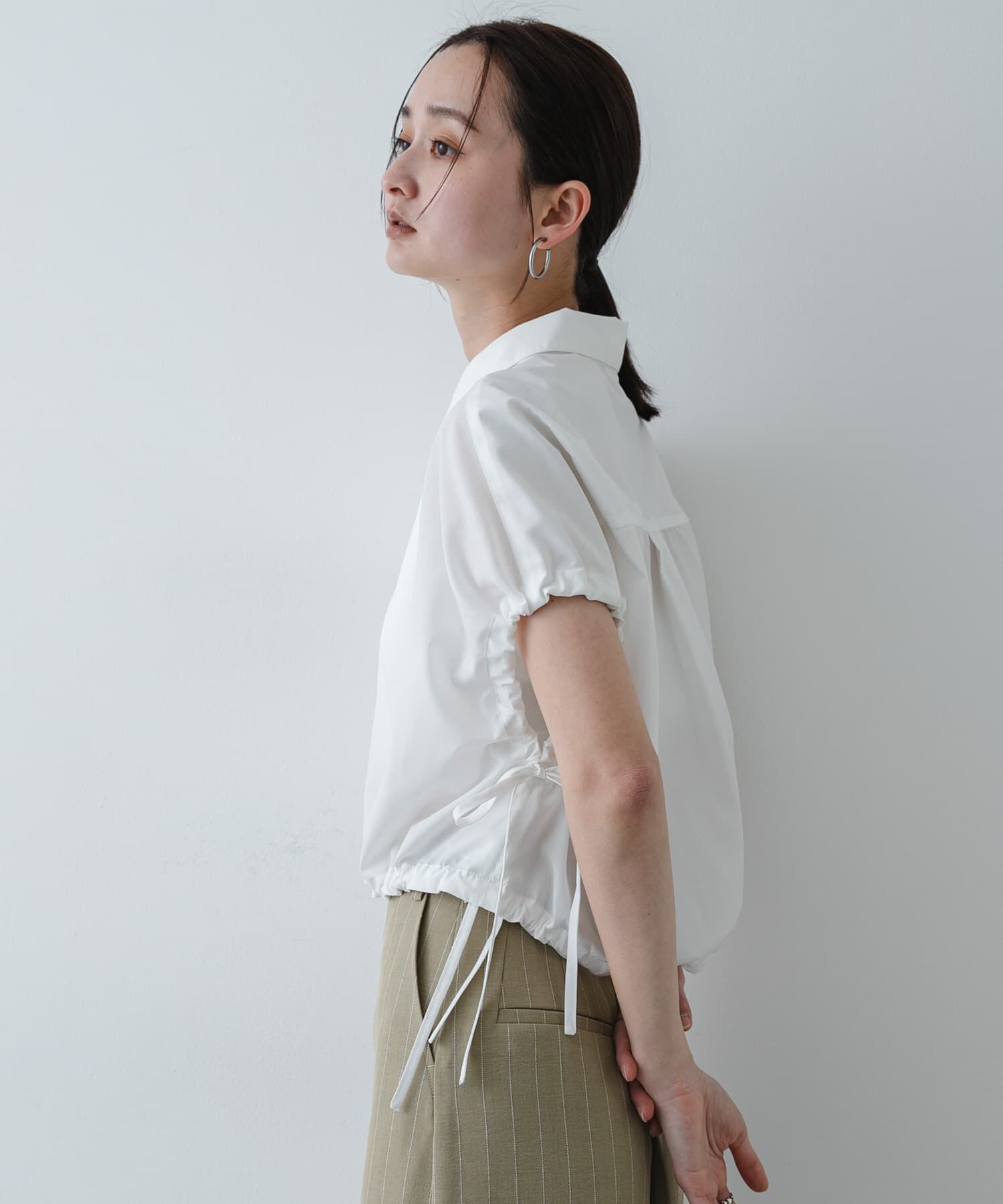 SENSE OF PLACE by URBAN RESEARCH「『イージーケア』クロップドギャザーシャツ」|シャツ・ブラウス|