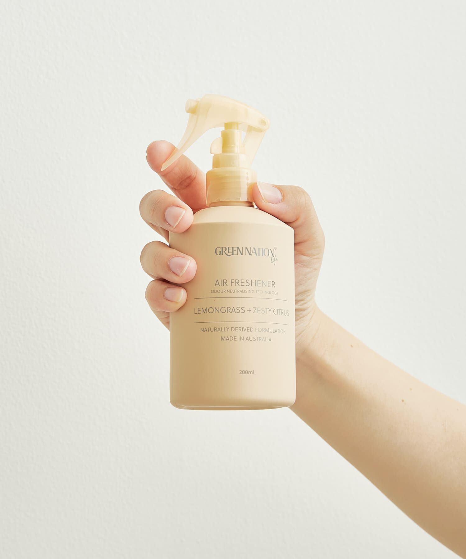URBAN RESEARCH DOORS「Green Nation Life　エアーフレッシュナー 200ml」|アロマ・ルームフレグランス|