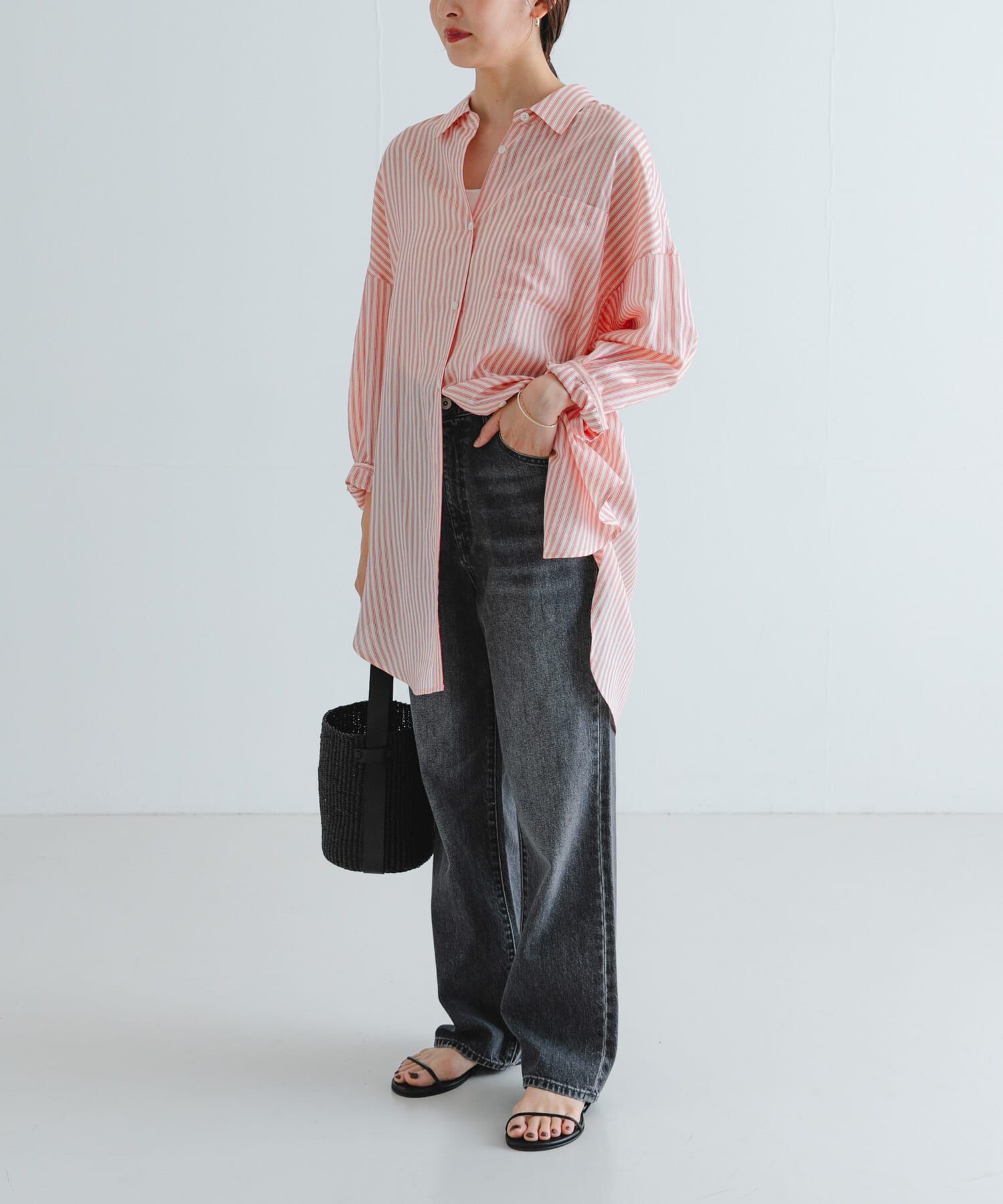 URBAN RESEARCH「『3サイズ展開』new basic　ストレートフィットデニムパンツ」|デニム|
