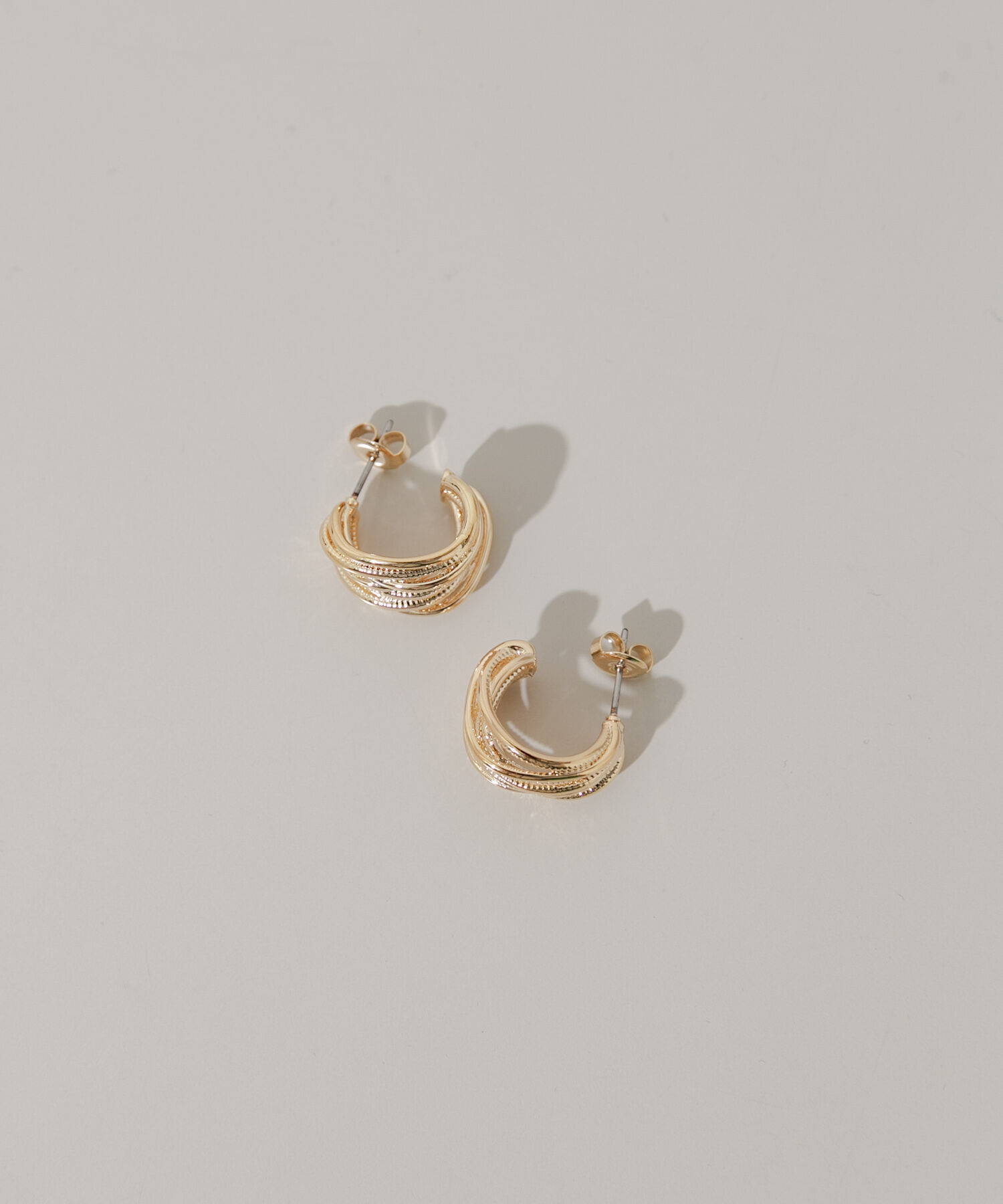 SMELLY「レイヤードラインフープピアス」|ピアス|