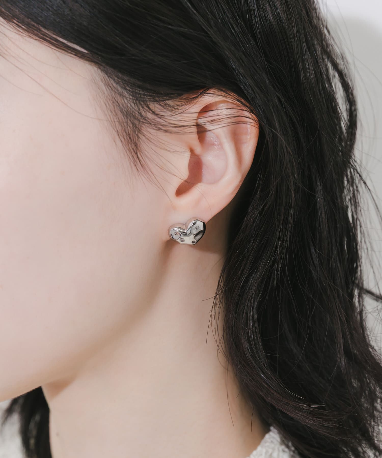 SMELLY「ビジュープックリハートピアス」|ピアス|