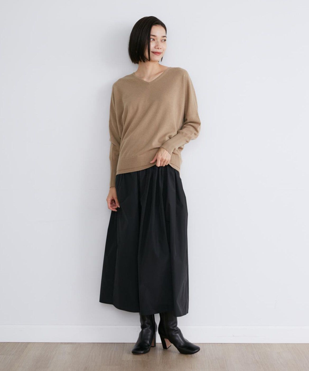 INED「《大きいサイズ》Vネックスポンディッシュニット」|ニット・セーター|