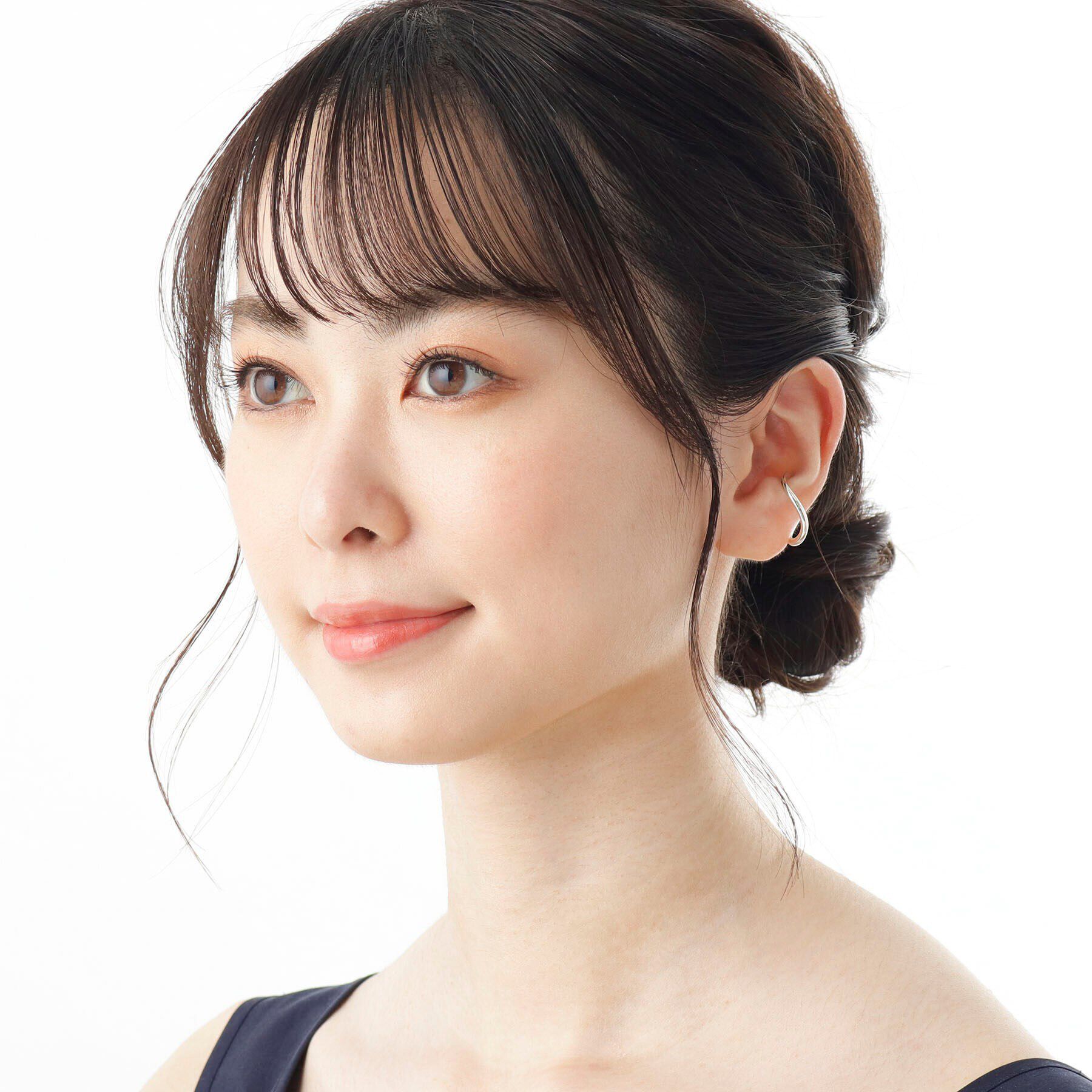 COCOSHNIK「シルバー Sライン イヤーカフ」|イヤーカフ|
