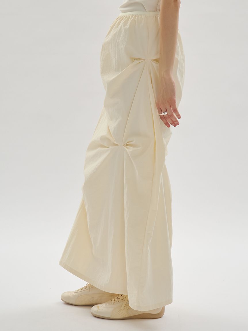 emmi atelier「タックフォルムスカート/撥水」|スカート|