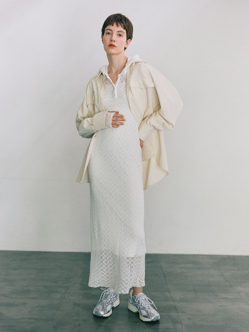 emmi atelier「カットレースフーディーワンピース」|ワンピース|