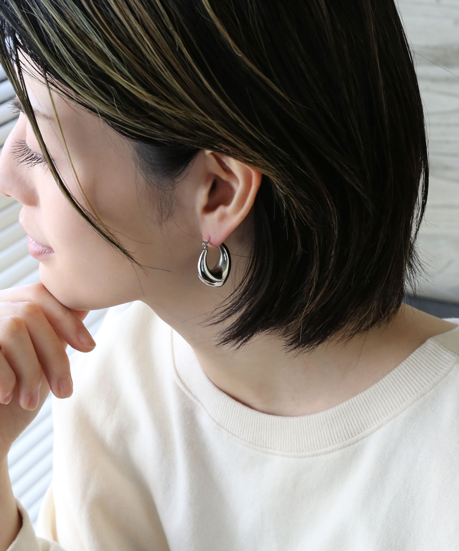 colleca la「[stainless]ステンレス・プランプマーキスピアス〈金属アレルギー対応〉」|ピアス|