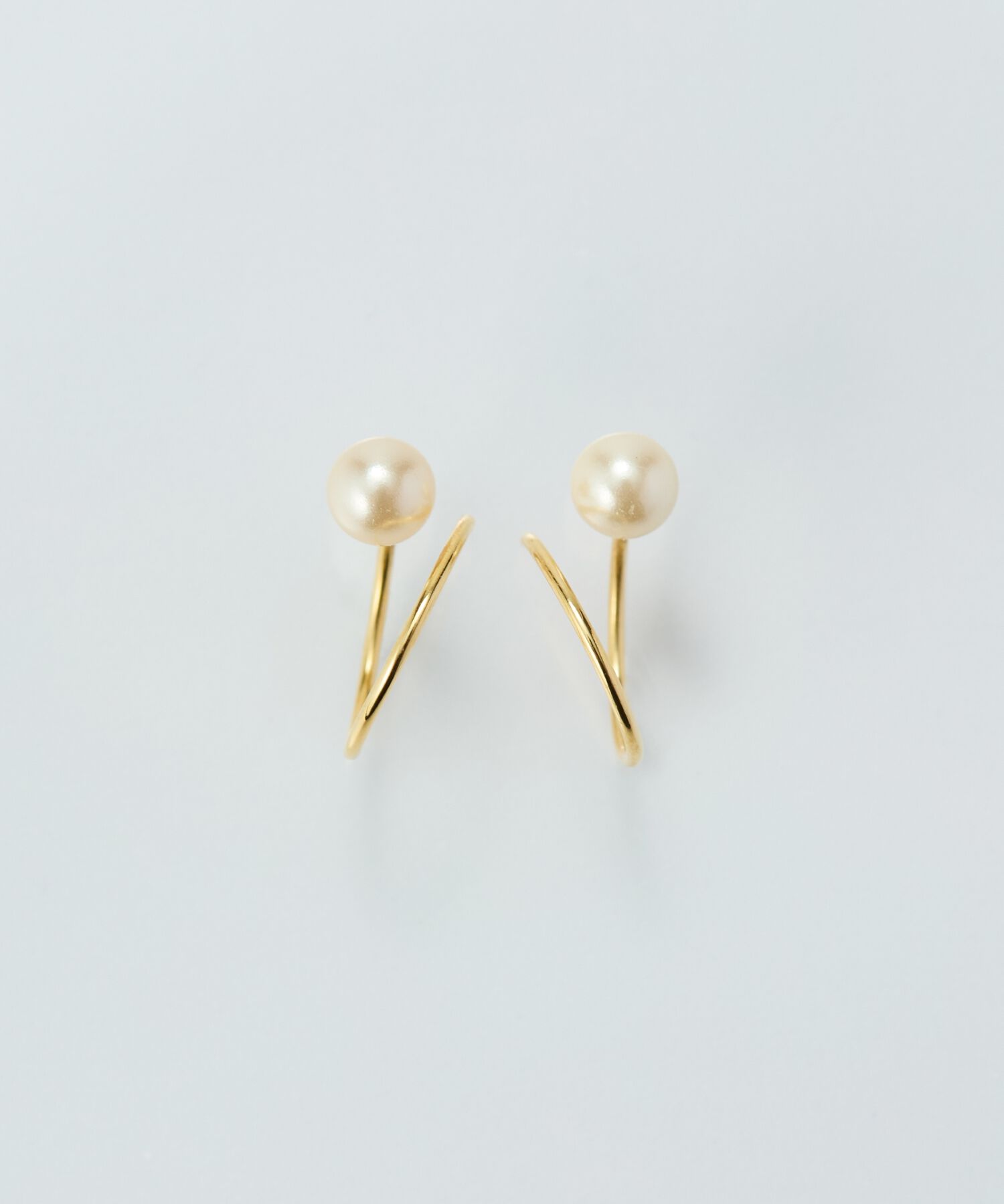 Phoebe「【金属アレルギー対応】ダブルループパールピアス/ニッケルフリー」|ピアス|