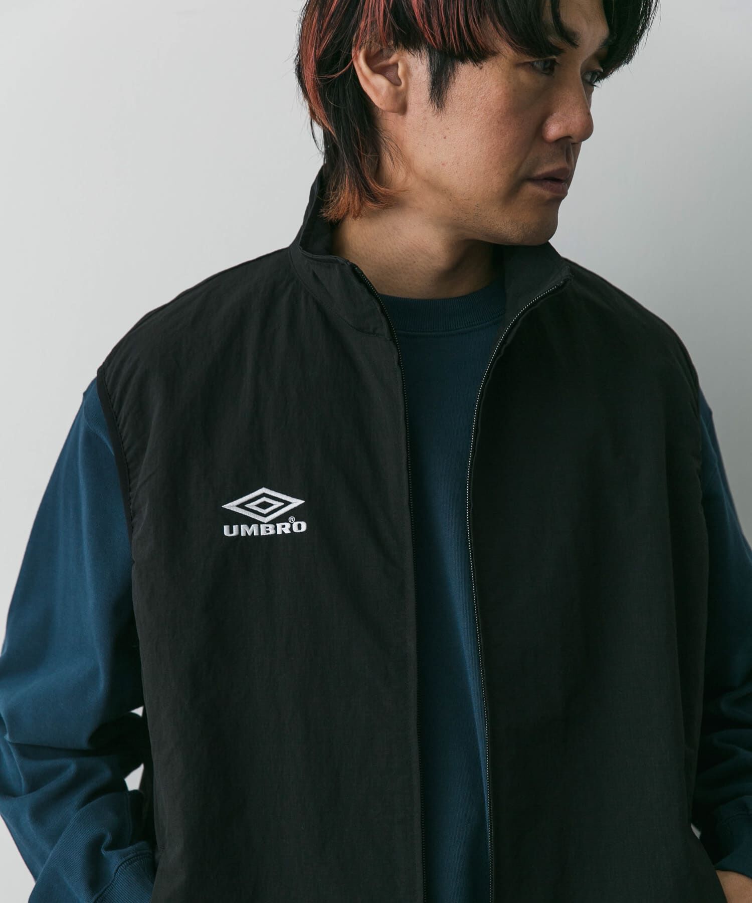 URBAN RESEARCH DOORS「『別注』UMBRO&times;DOORS　RS TRACK VEST」|ベスト・ジレ|