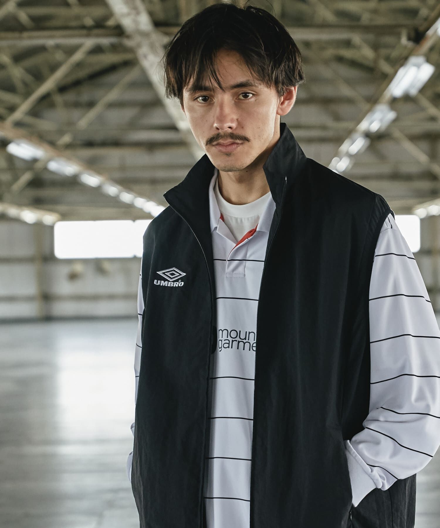 URBAN RESEARCH DOORS「『別注』UMBRO&times;DOORS　RS TRACK VEST」|ベスト・ジレ|