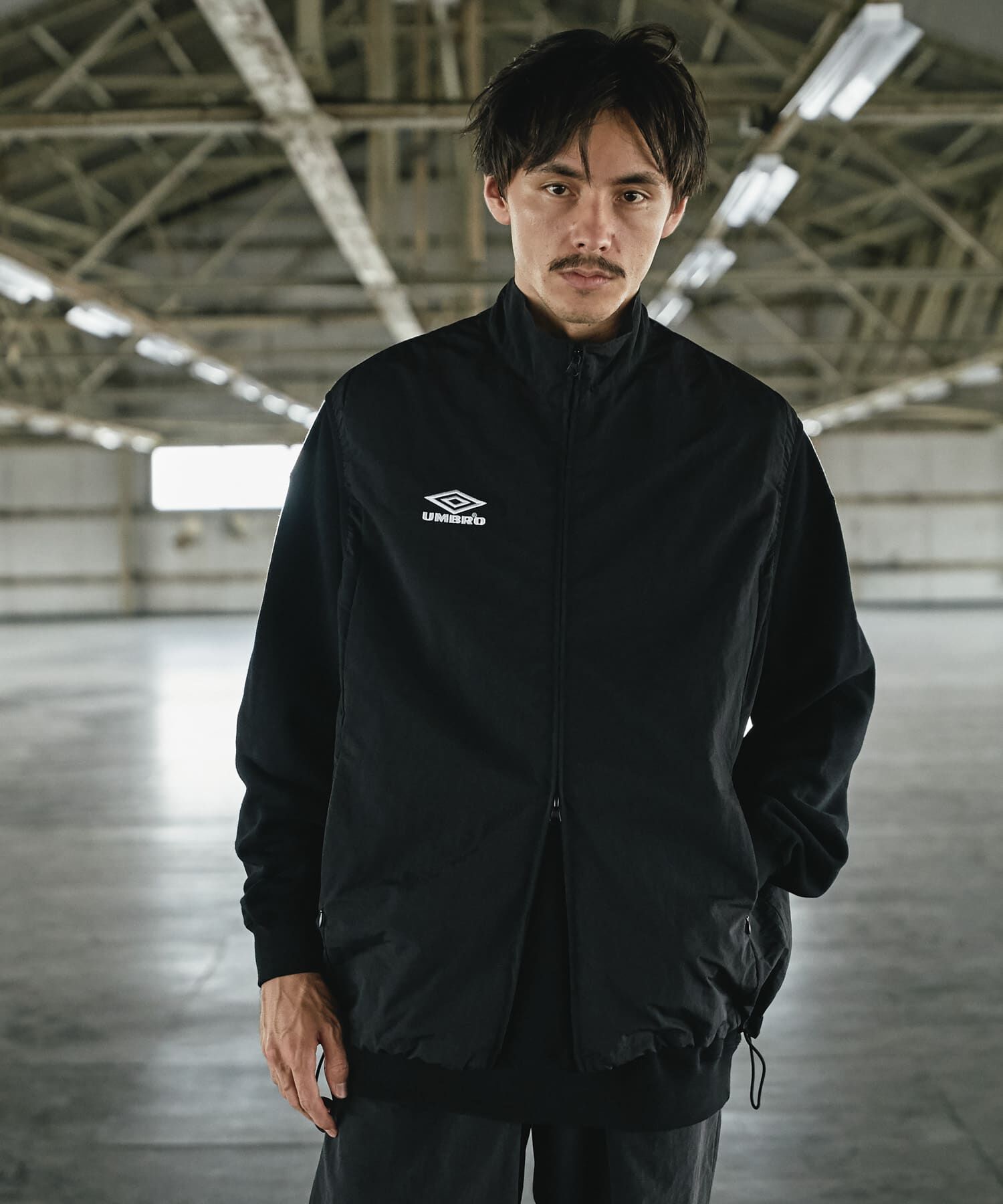 URBAN RESEARCH DOORS「『別注』UMBRO&times;DOORS　RS TRACK VEST」|ベスト・ジレ|