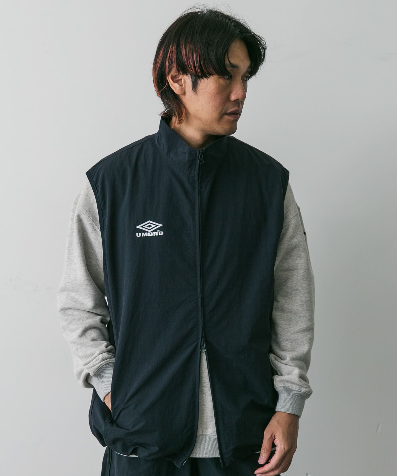 URBAN RESEARCH DOORS「『別注』UMBRO&times;DOORS　RS TRACK VEST」|ベスト・ジレ|