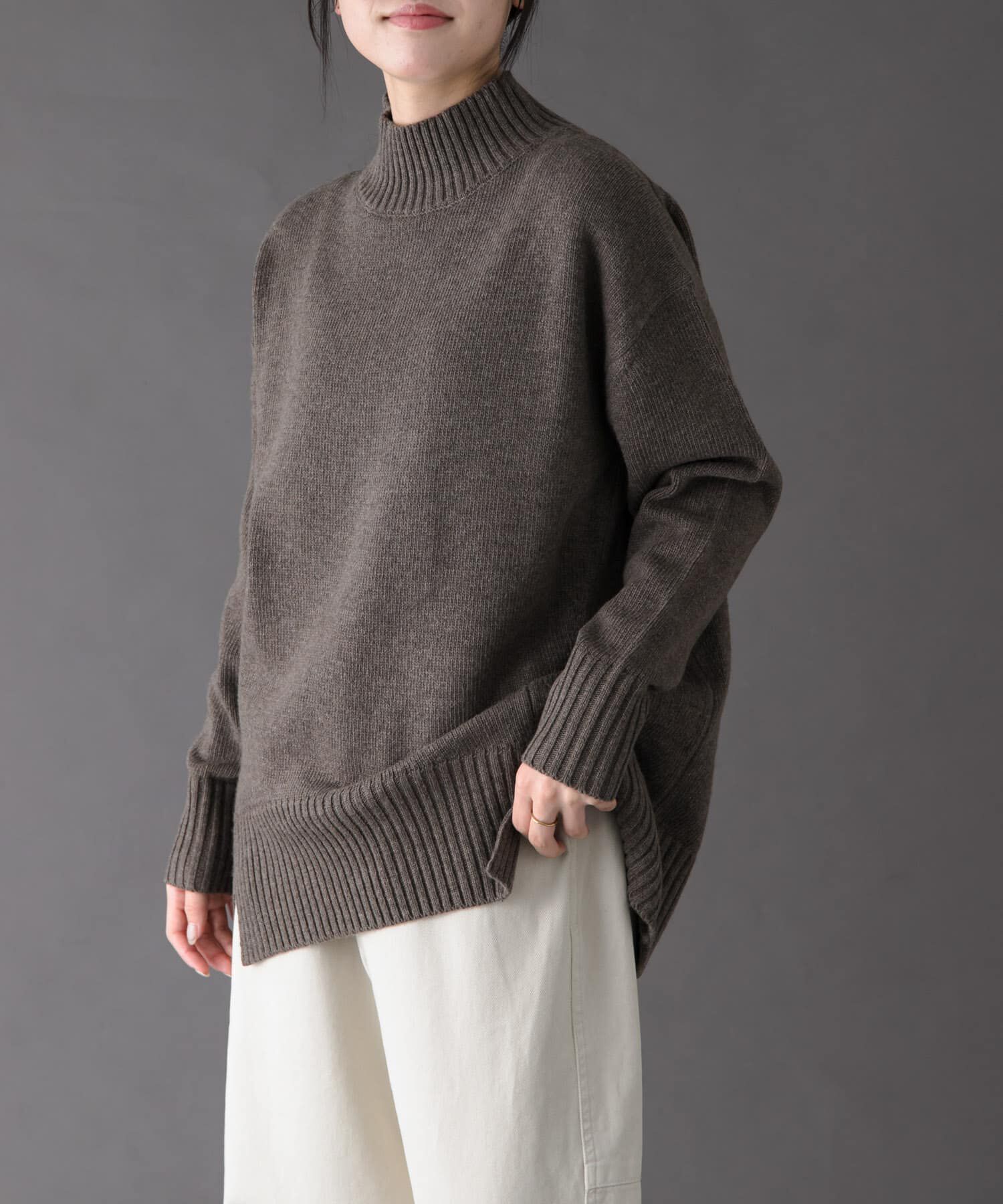URBAN RESEARCH DOORS「FORK&SPOON　ハイネックロングニット」|ニット・セーター|