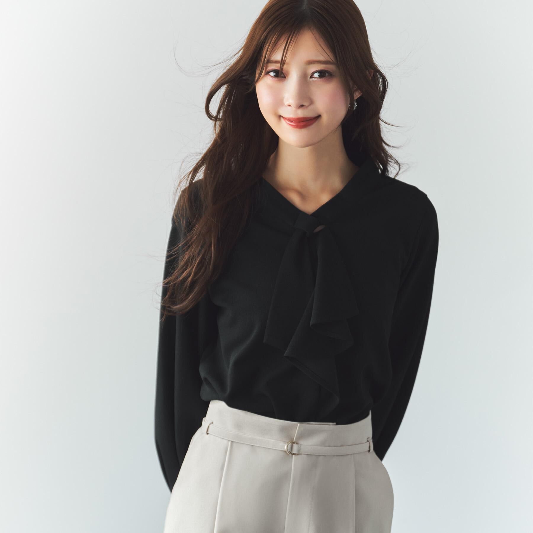 index「ボウタイフリルトップス【洗濯機OK／ストレッチ／イージーアイロン／防シワ】《S～3L》」|Tシャツ・カットソー|