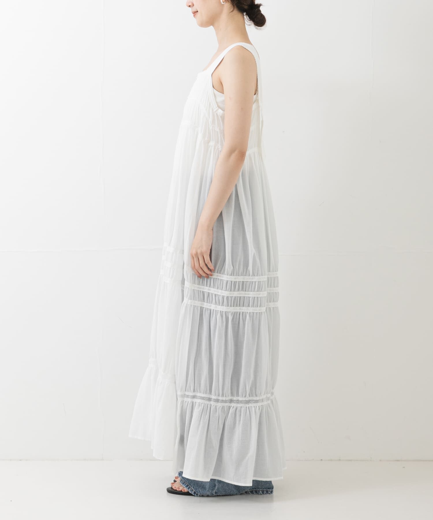URBAN RESEARCH「Picchi Nia　VEIL WHITE」|ワンピース|