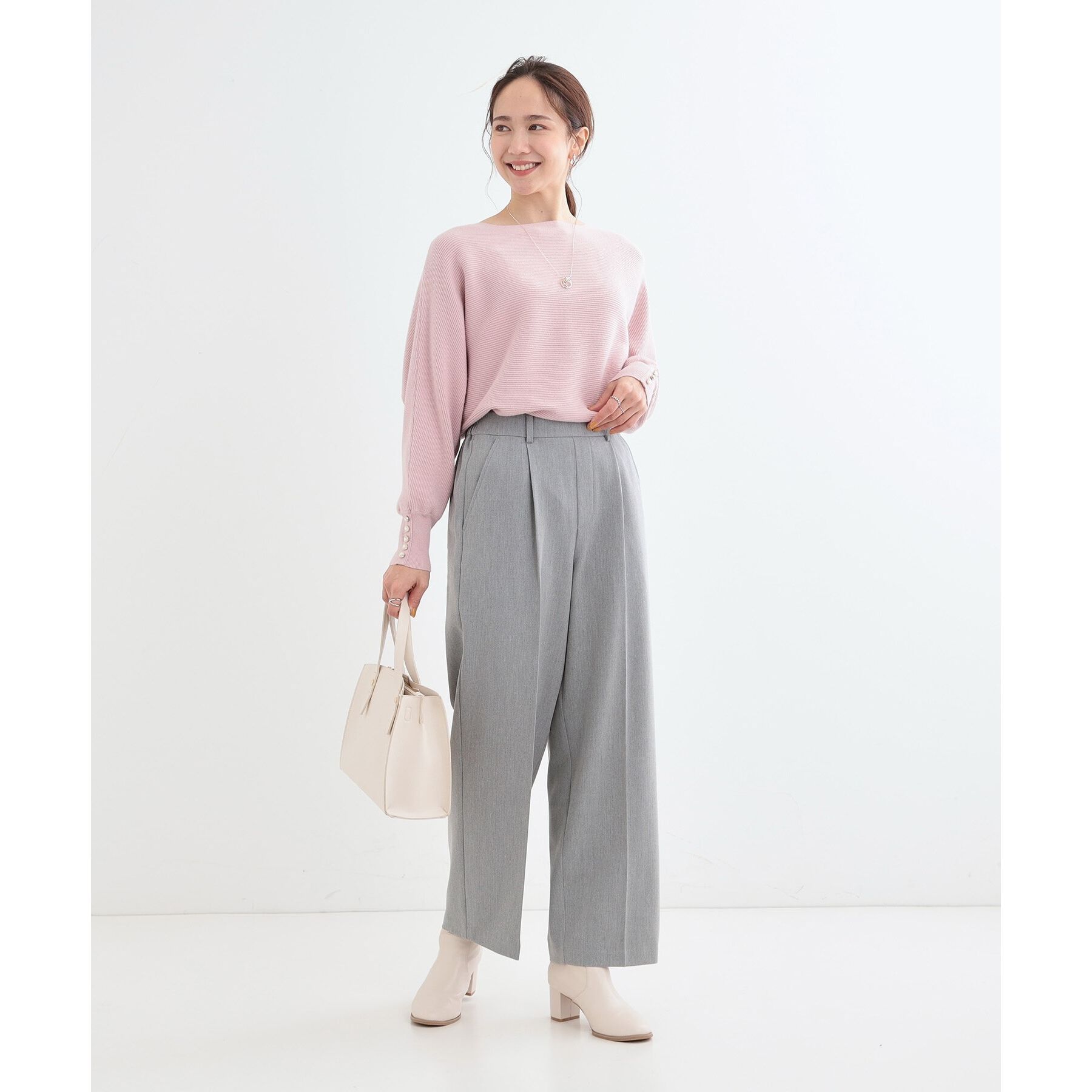 SHOO･LA･RUE「【洗える】大人の上品コーデに お袖ビジュー釦付きリブドルマンニット」|ニット・セーター|