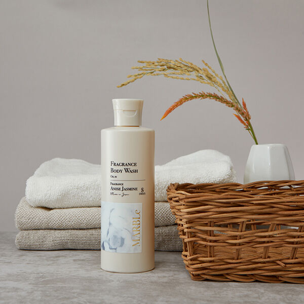  「SWATi FRAGRANCE BODY WASH 本体/ANISE JASMINE (300ｍL)」|ボディクレンジング|