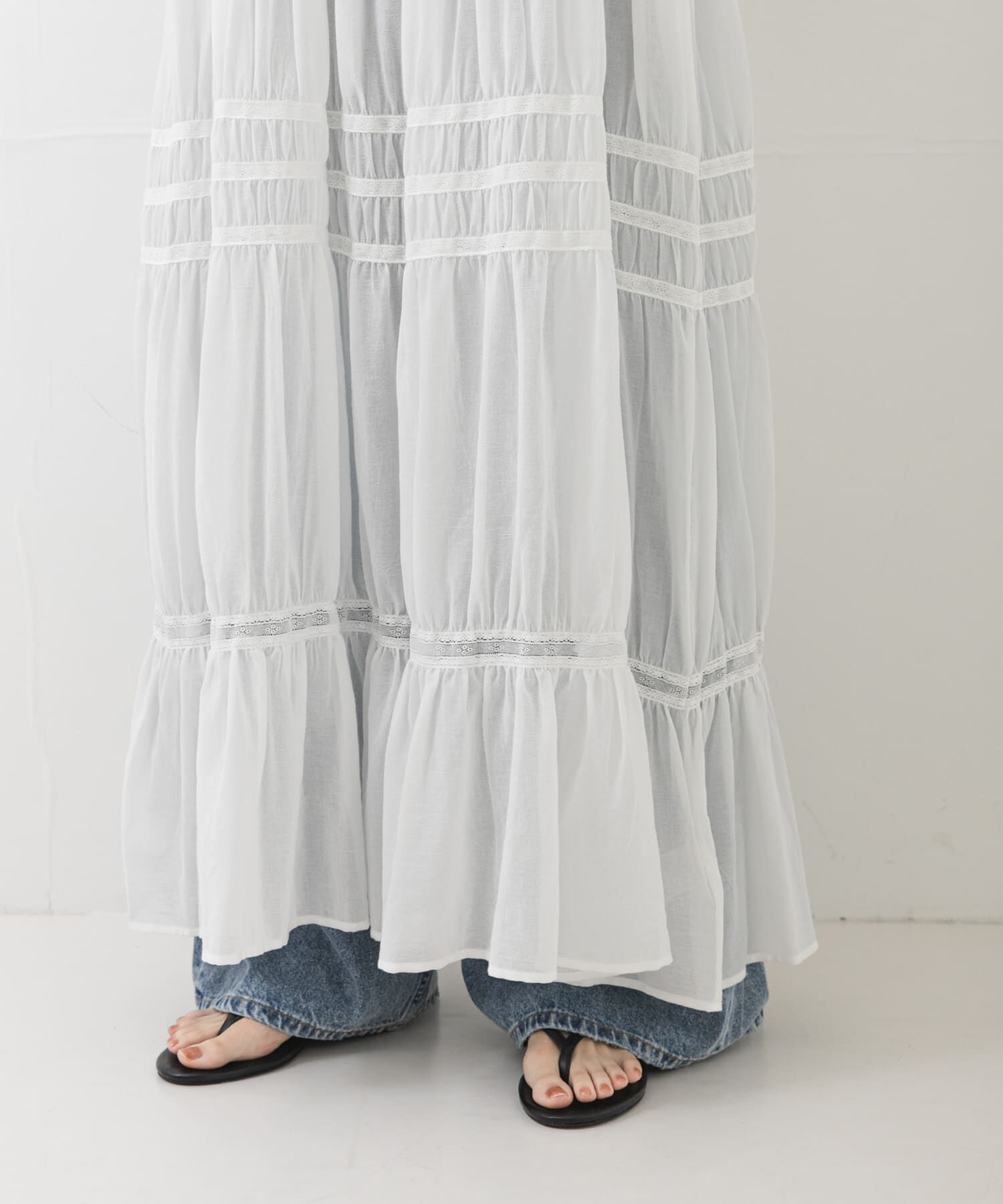 URBAN RESEARCH「Picchi Nia　VEIL WHITE」|ワンピース|