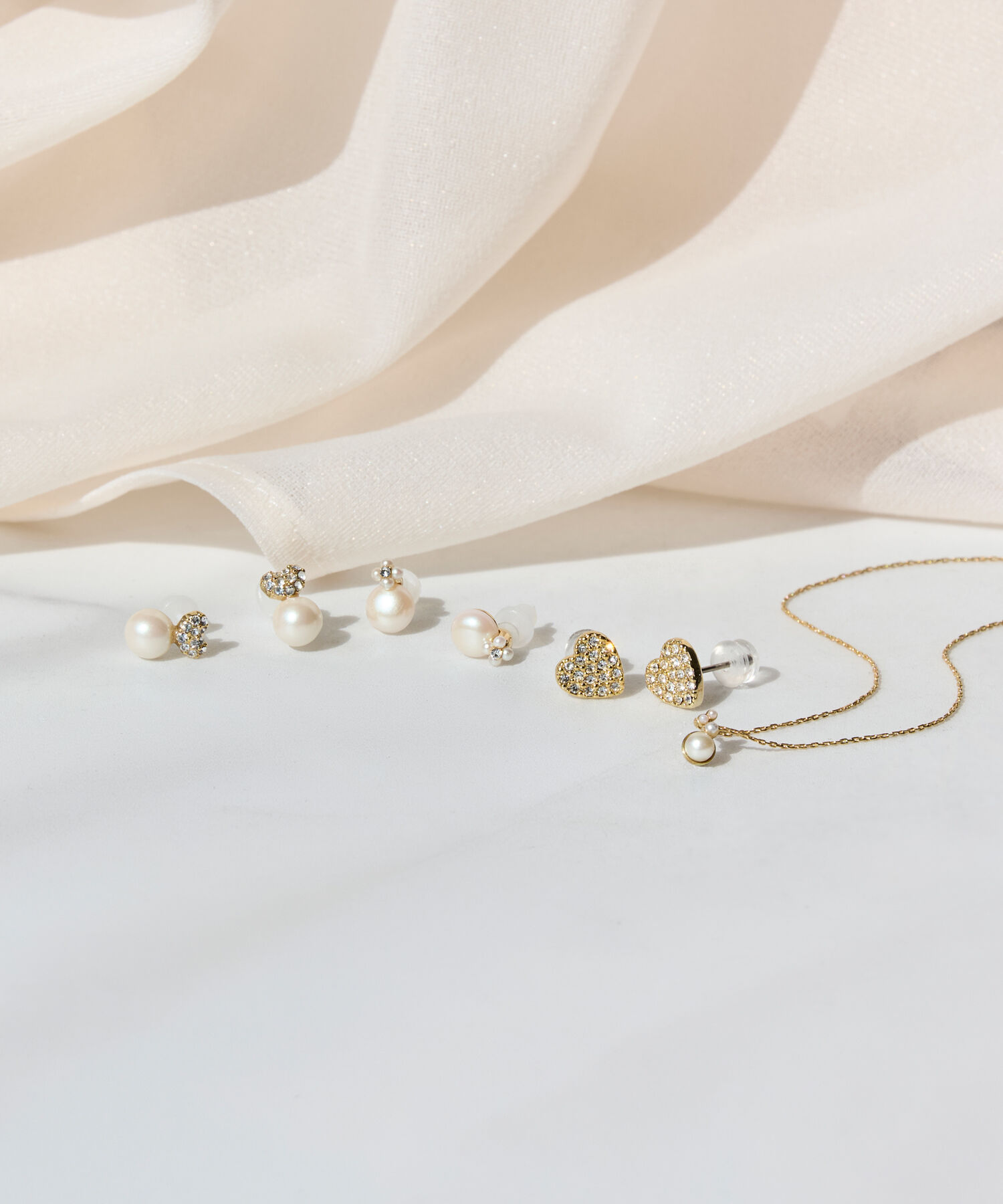 Phoebe「【金属アレルギー対応】ハートパヴェビジューピアス」|ピアス|