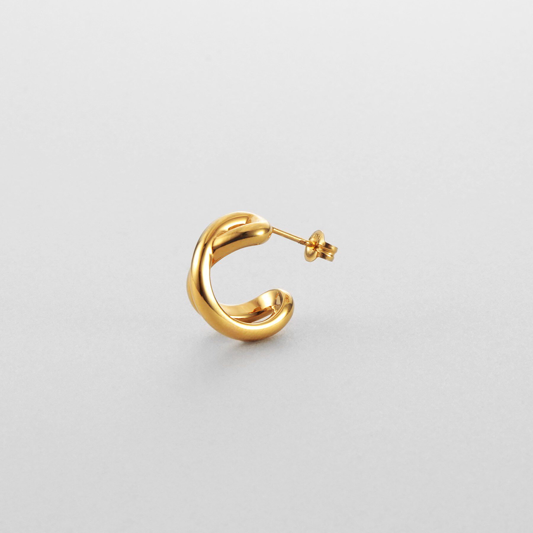 COCOSHNIK ONKITSCH「シルバー スモールフープ クロスループピアス GP」|ピアス|